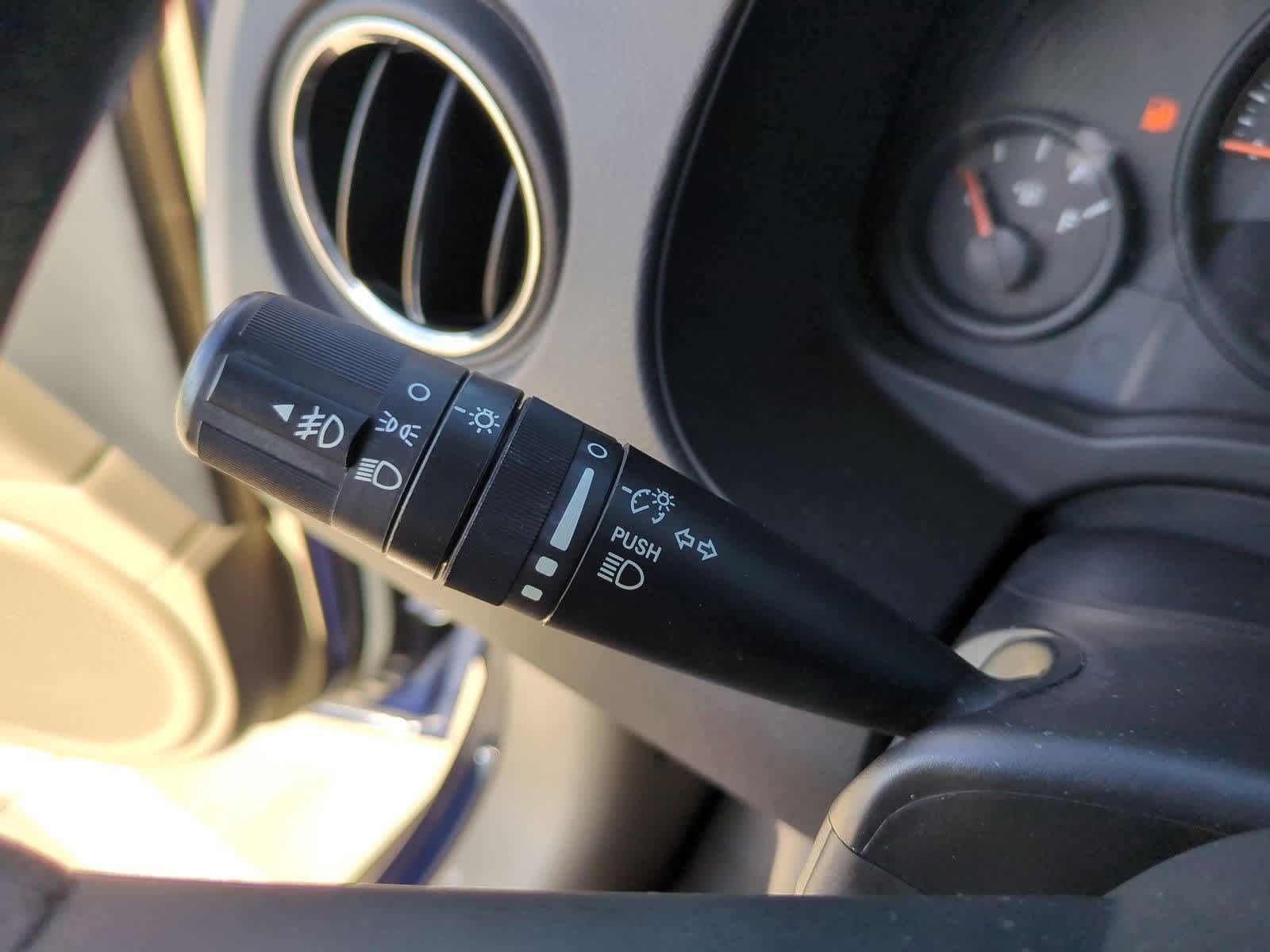 Thumbnail: 2014 Jeep Patriot - 26