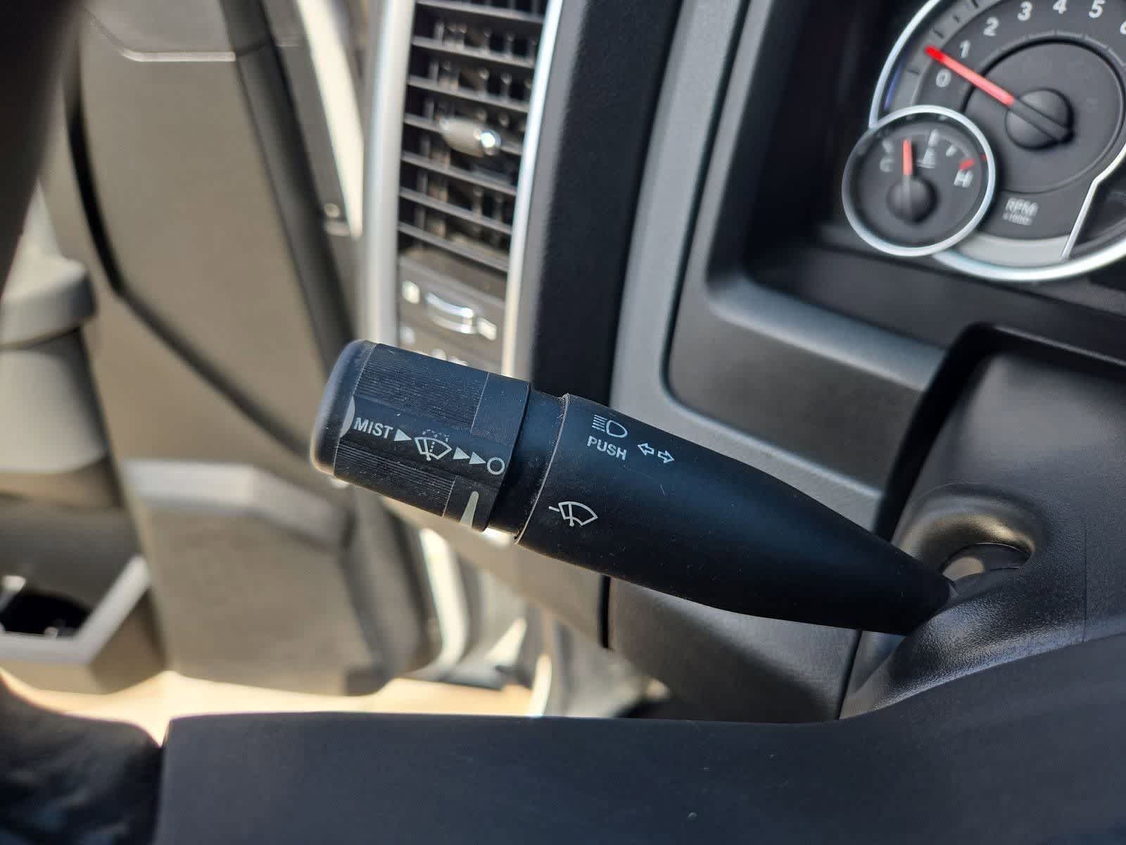 Thumbnail: 2019 RAM 1500 Classic - 24