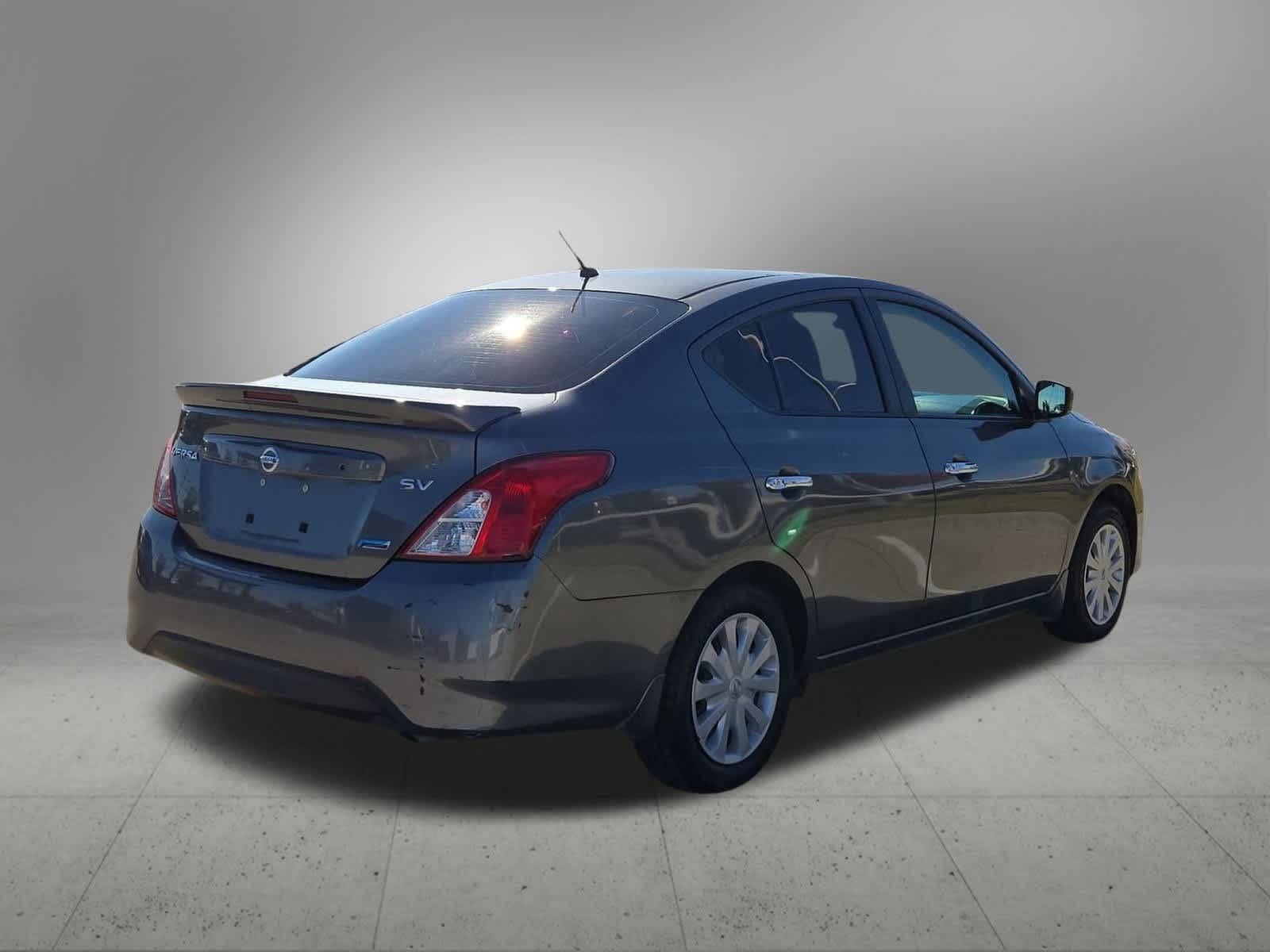 Thumbnail: 2016 Nissan Versa - 6