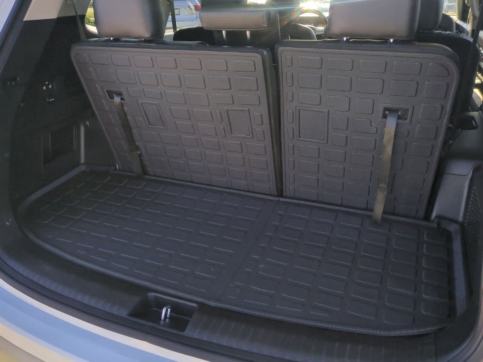 Thumbnail: 2023 Kia Telluride - 34