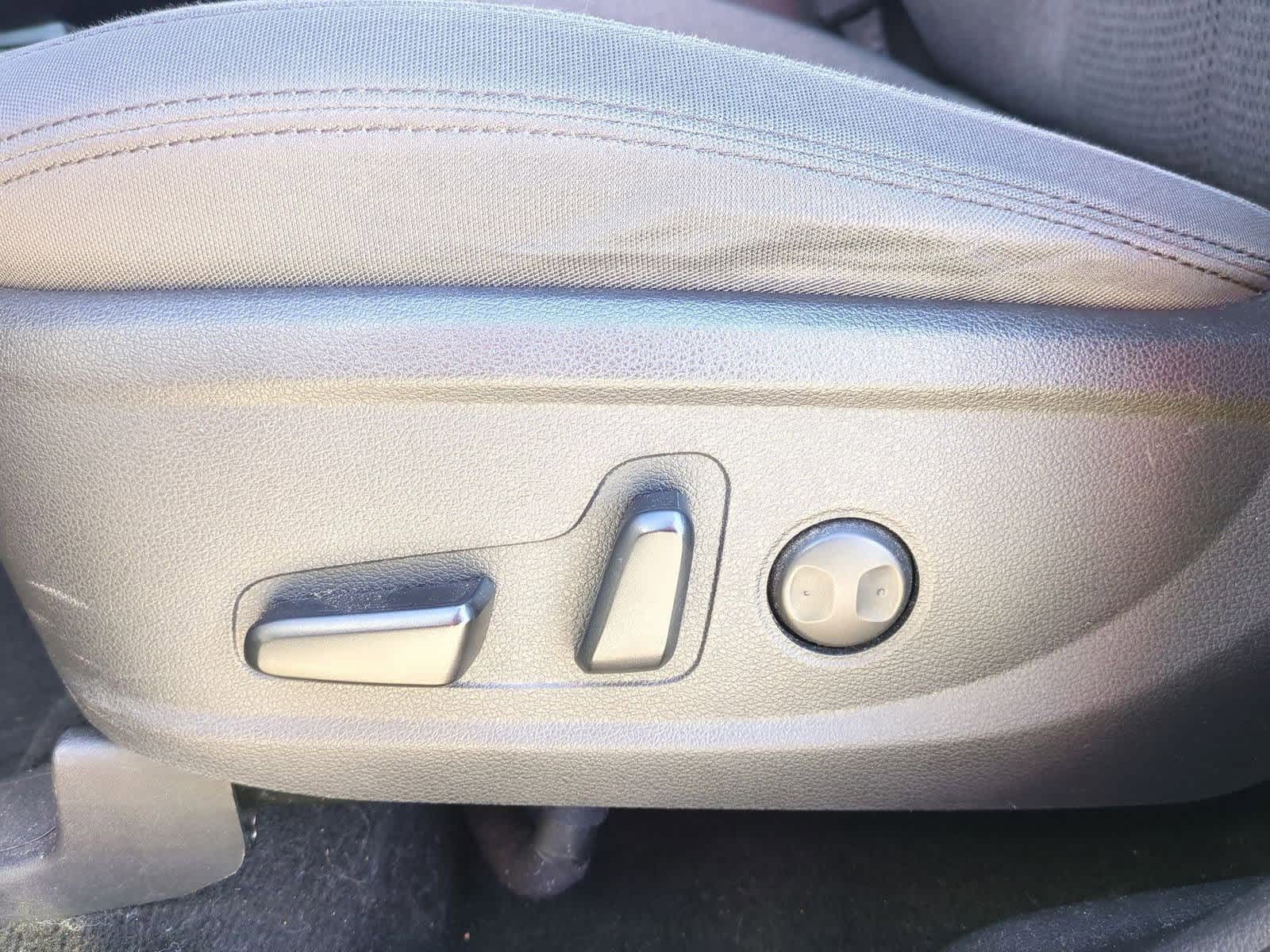 Thumbnail: 2021 Hyundai Santa Fe - 16