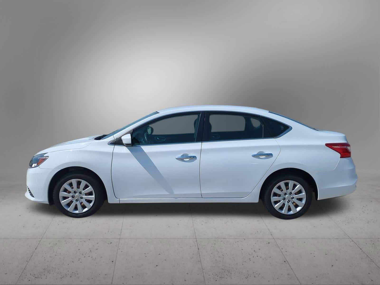 Thumbnail: 2017 Nissan Sentra - 3