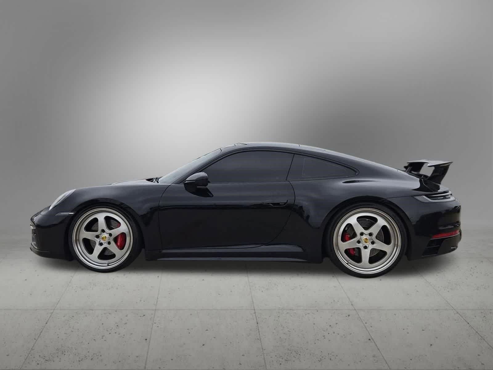 Thumbnail: 2022 Porsche 911 - 2