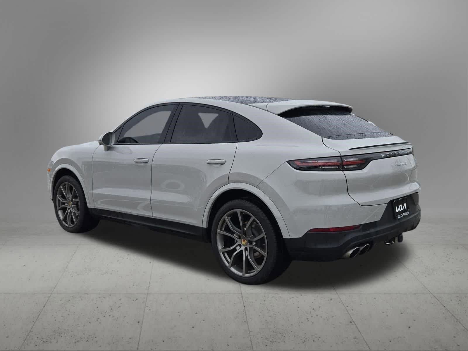 Thumbnail: 2022 Porsche Cayenne - 3