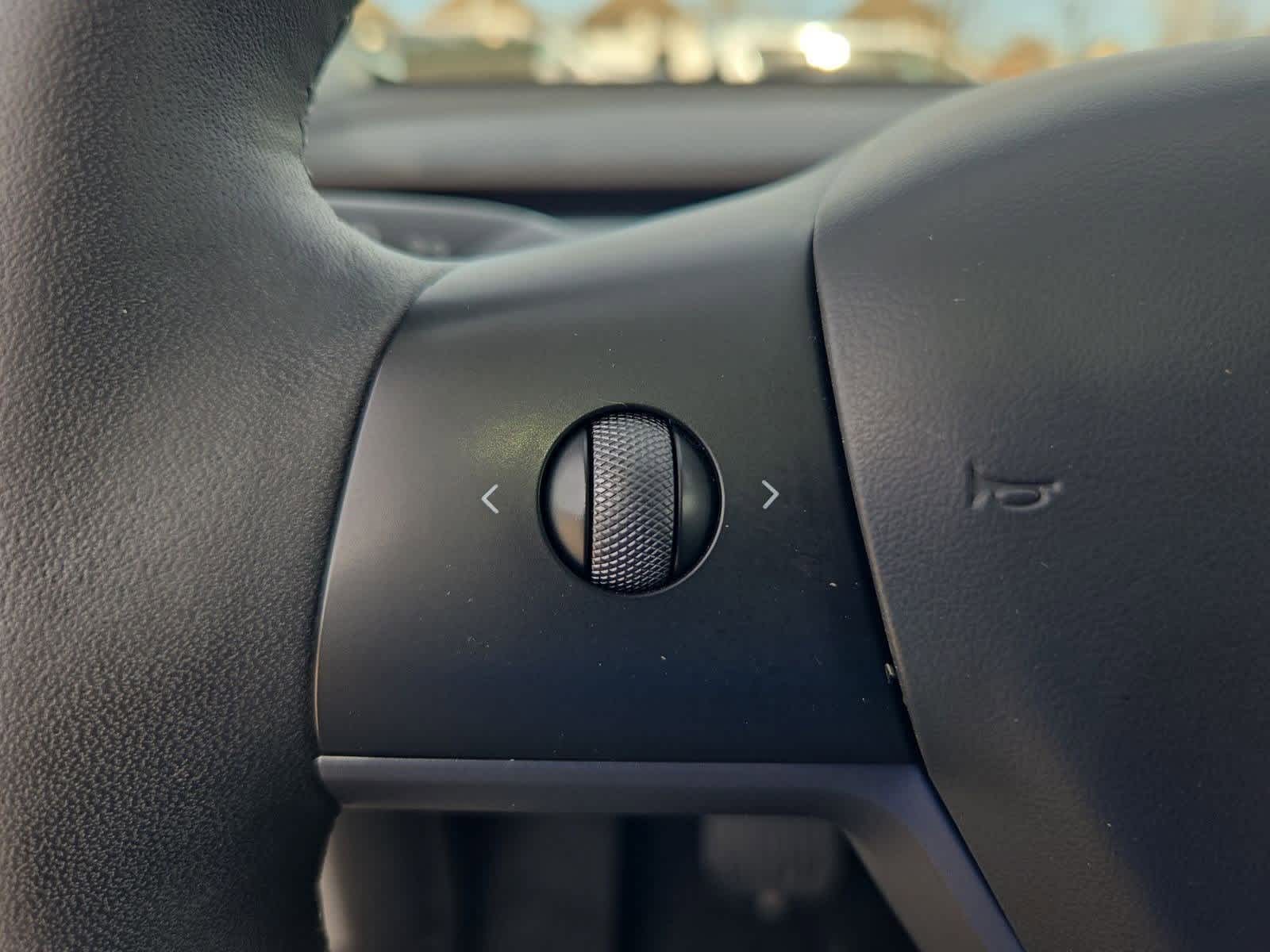 Thumbnail: 2023 Tesla Model Y - 27