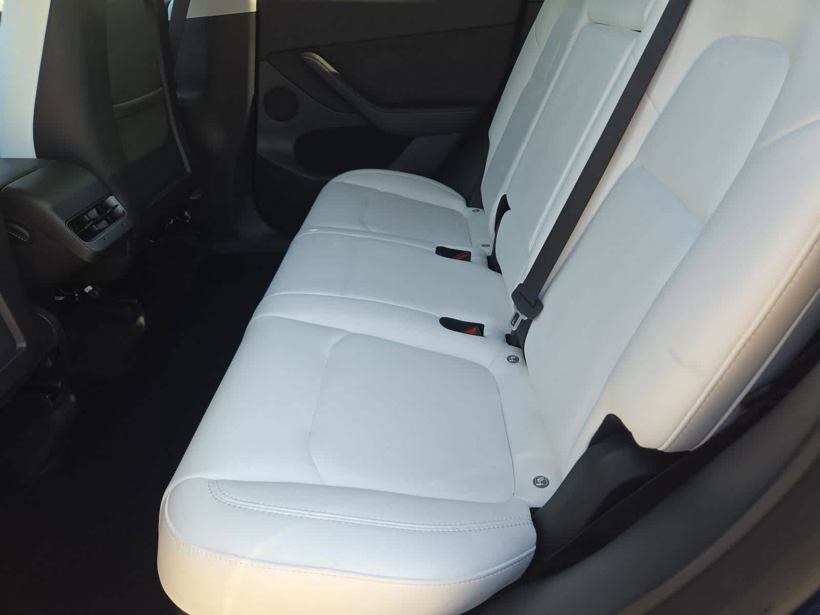 Thumbnail: 2022 Tesla Model Y - 17