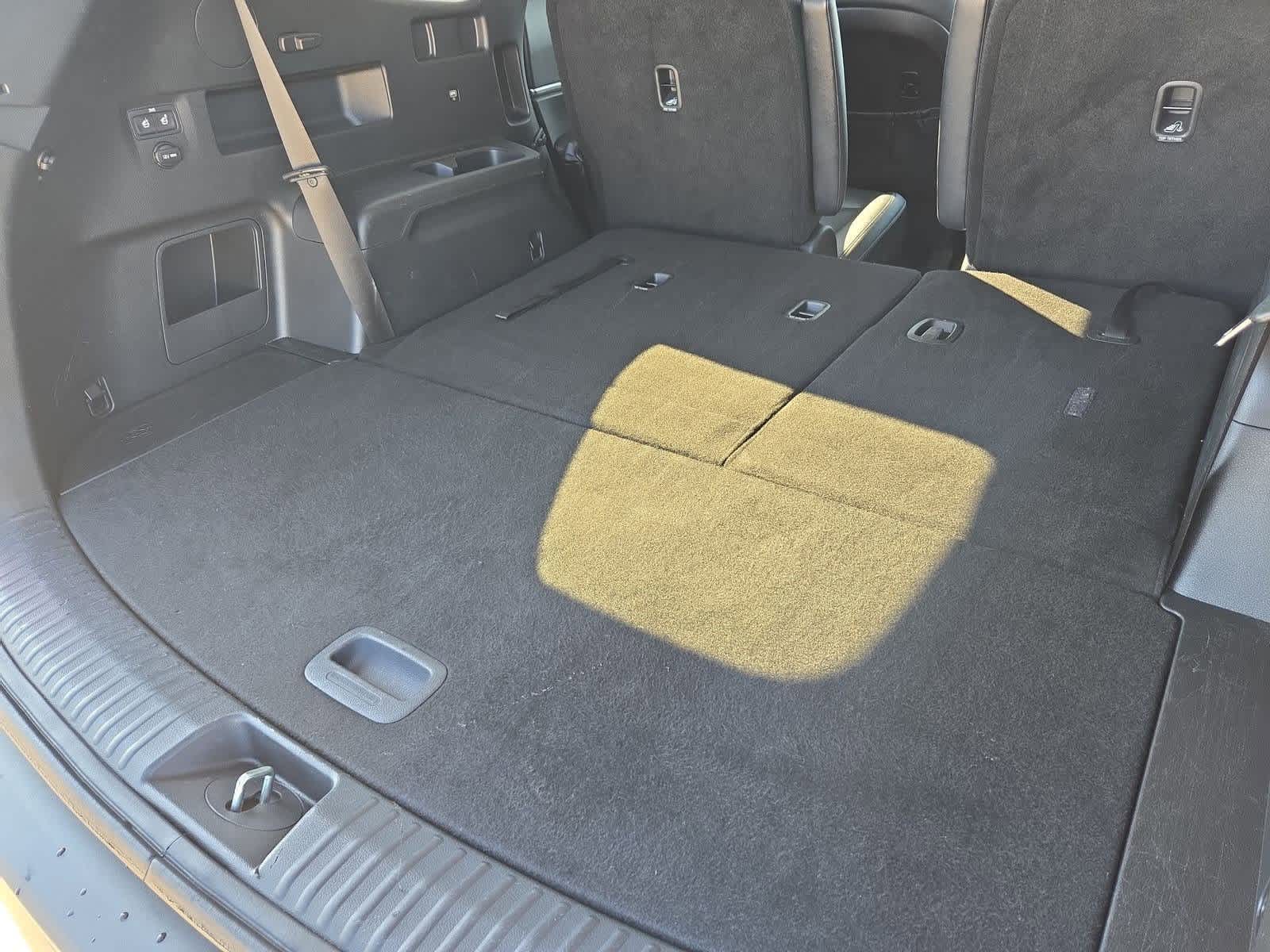 Thumbnail: 2022 Kia Telluride - 34