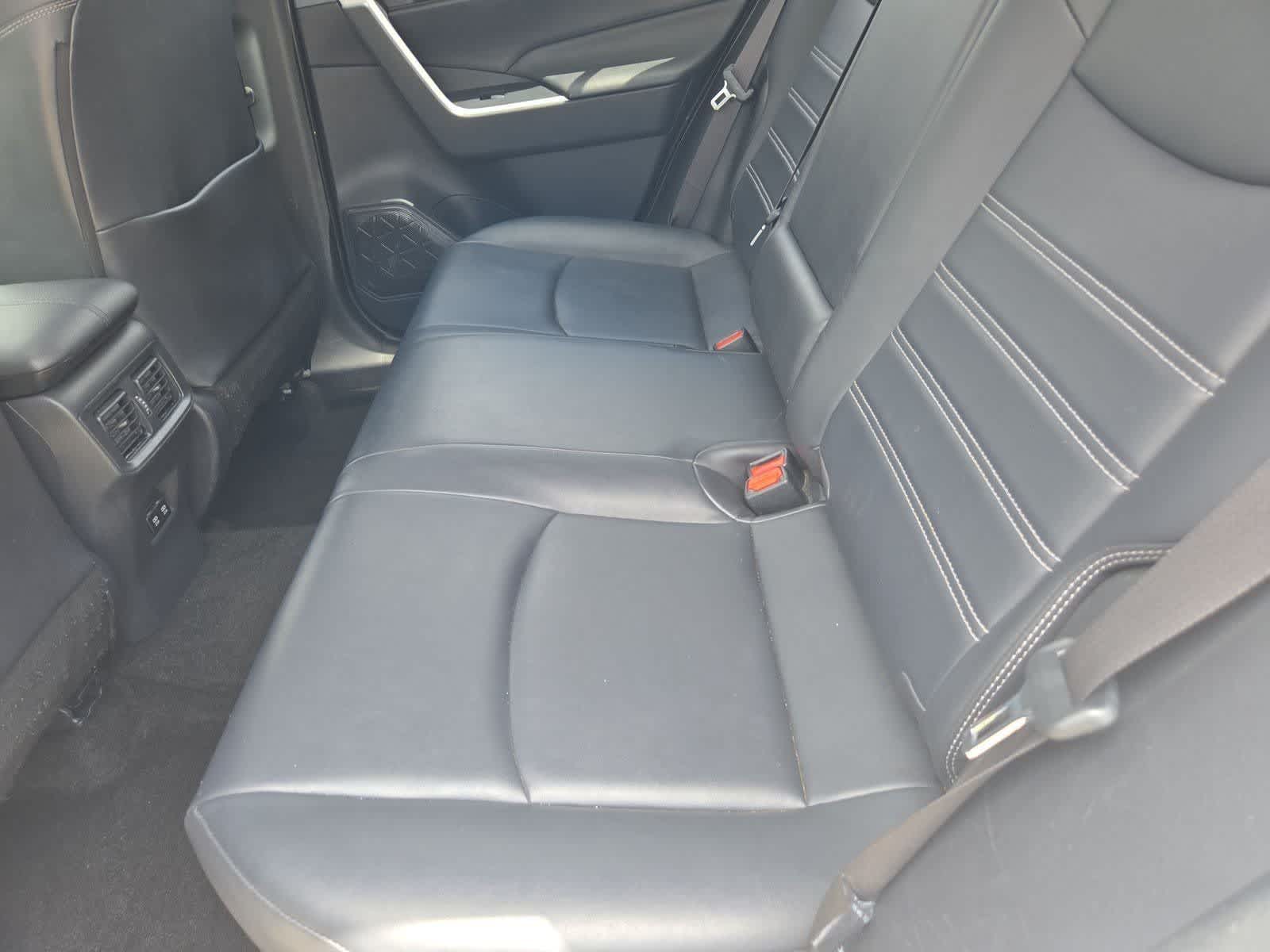 Thumbnail: 2019 Toyota RAV4 - 18