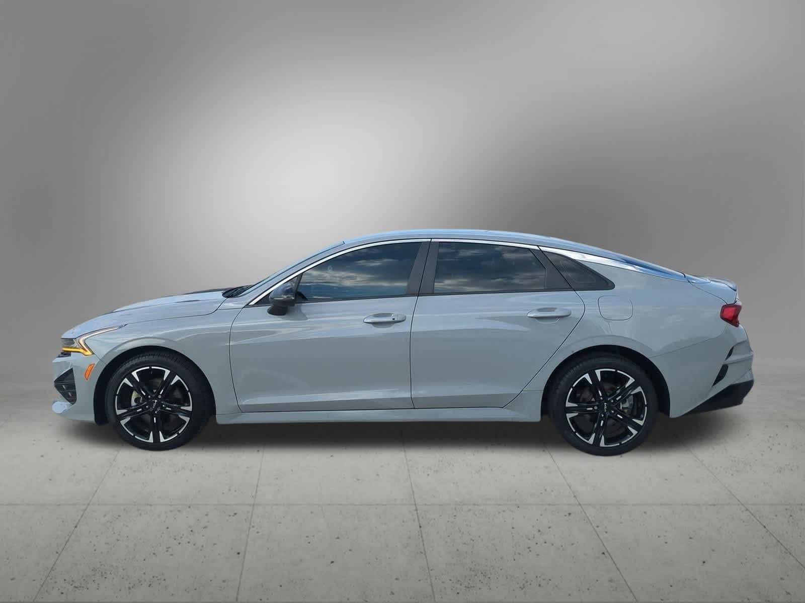 2023 Kia K5 GT-Line photo 3