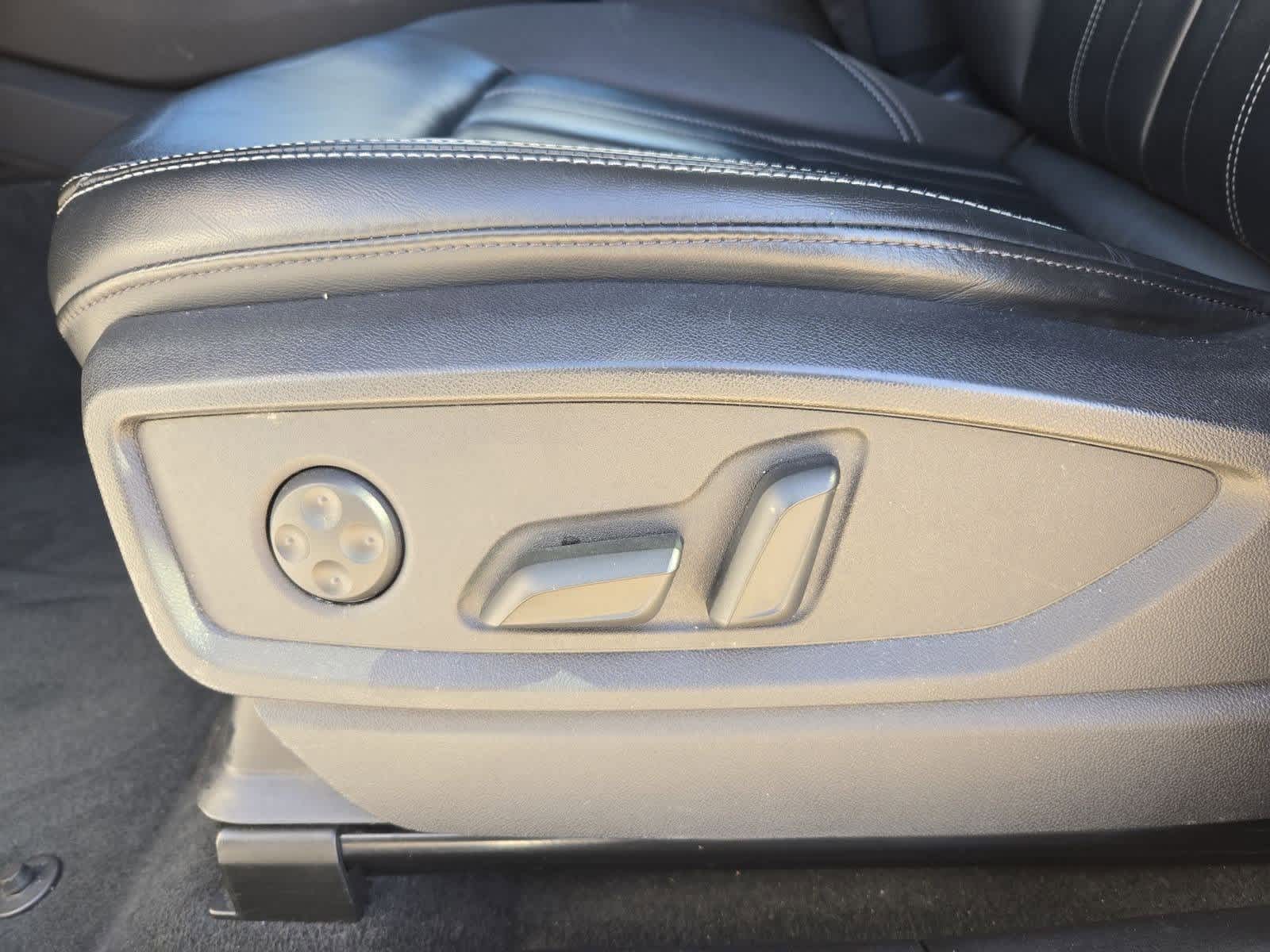 Thumbnail: 2023 Audi Q5 - 16