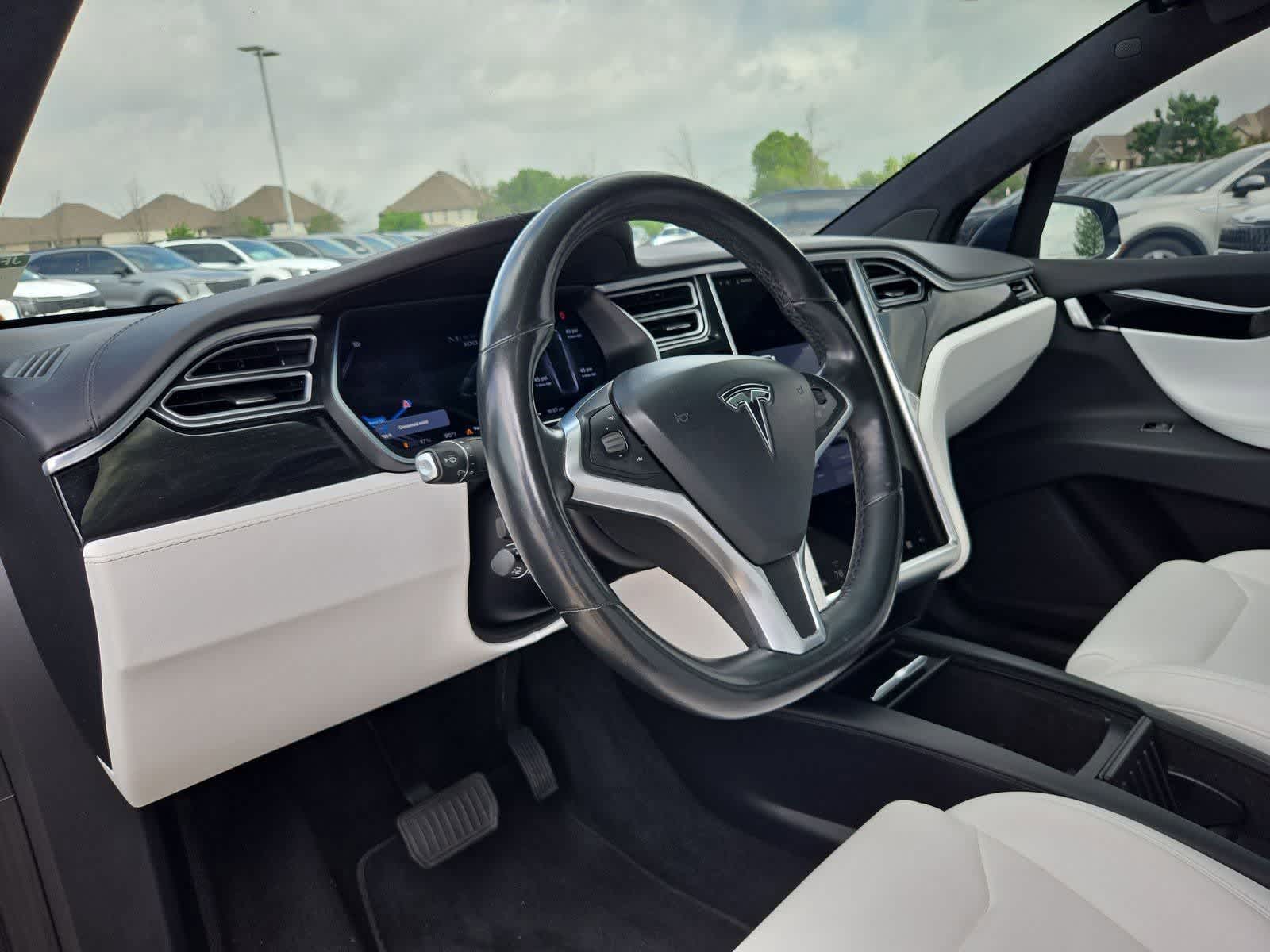 Thumbnail: 2018 Tesla Model X - 2