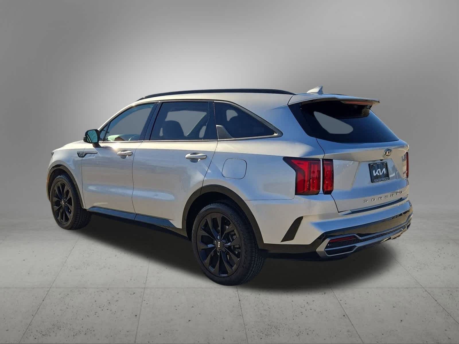 Thumbnail: 2021 Kia Sorento - 4
