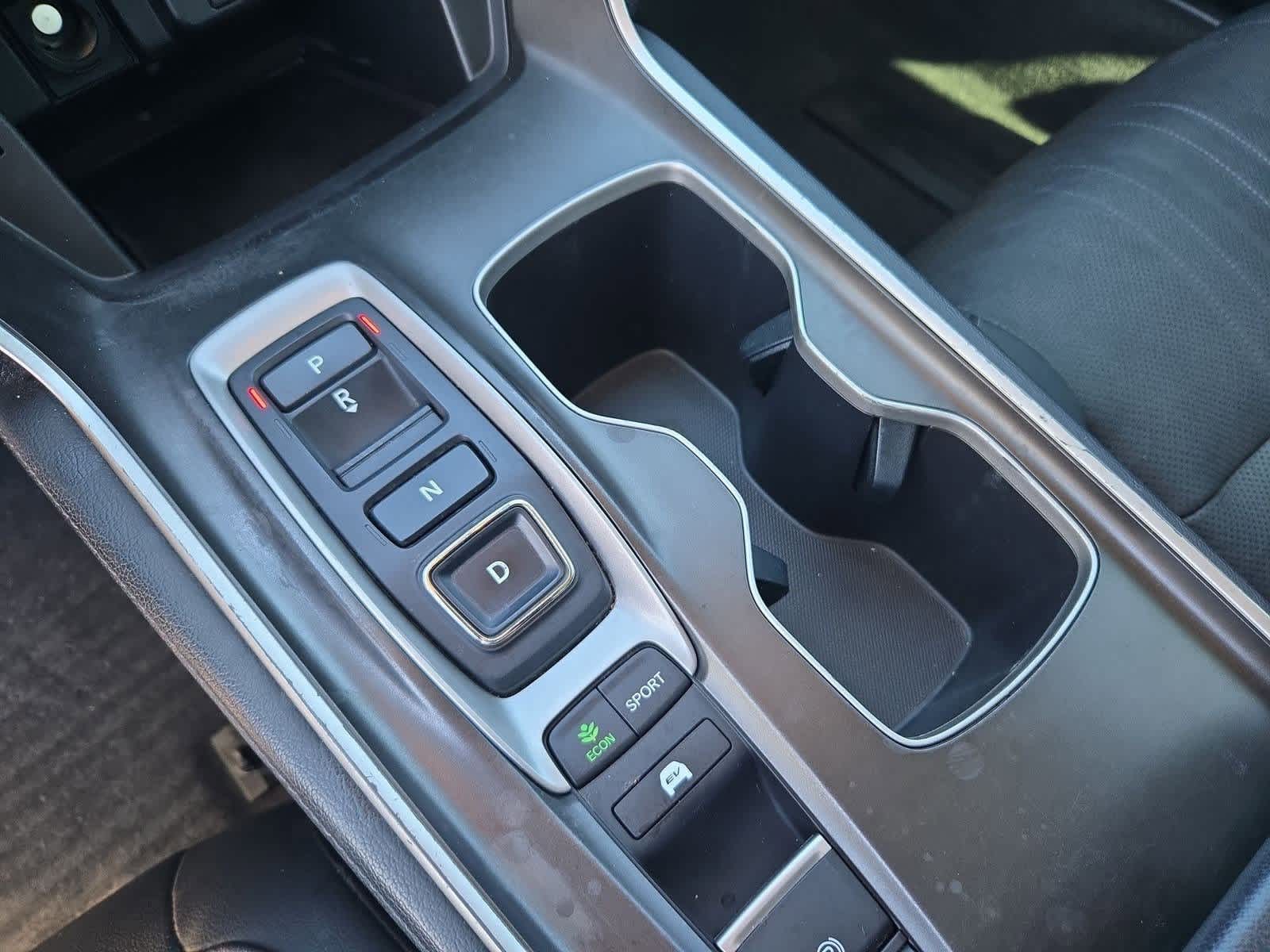 Thumbnail: 2018 Honda Accord - 31