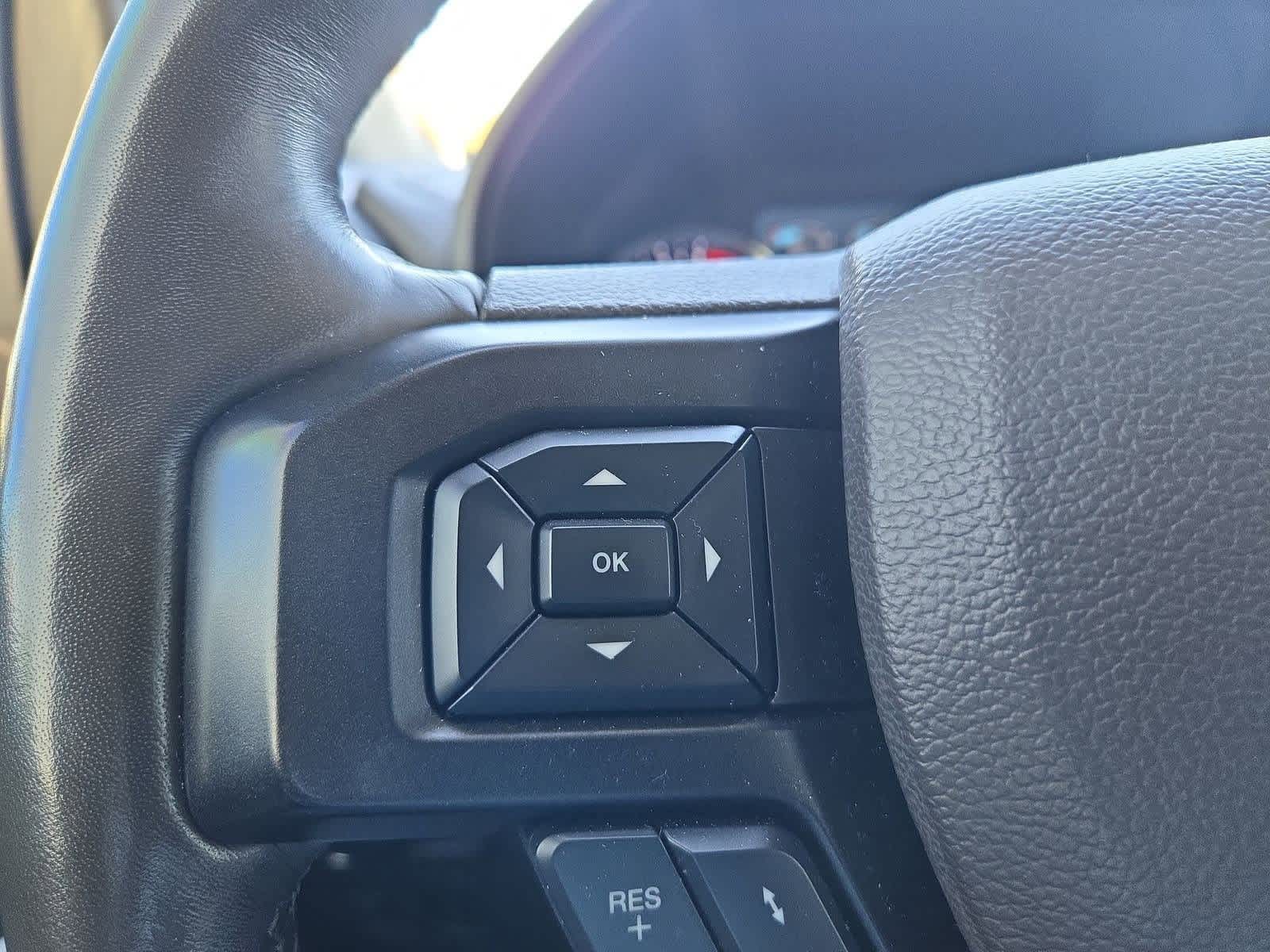 Thumbnail: 2019 Ford Expedition - 25