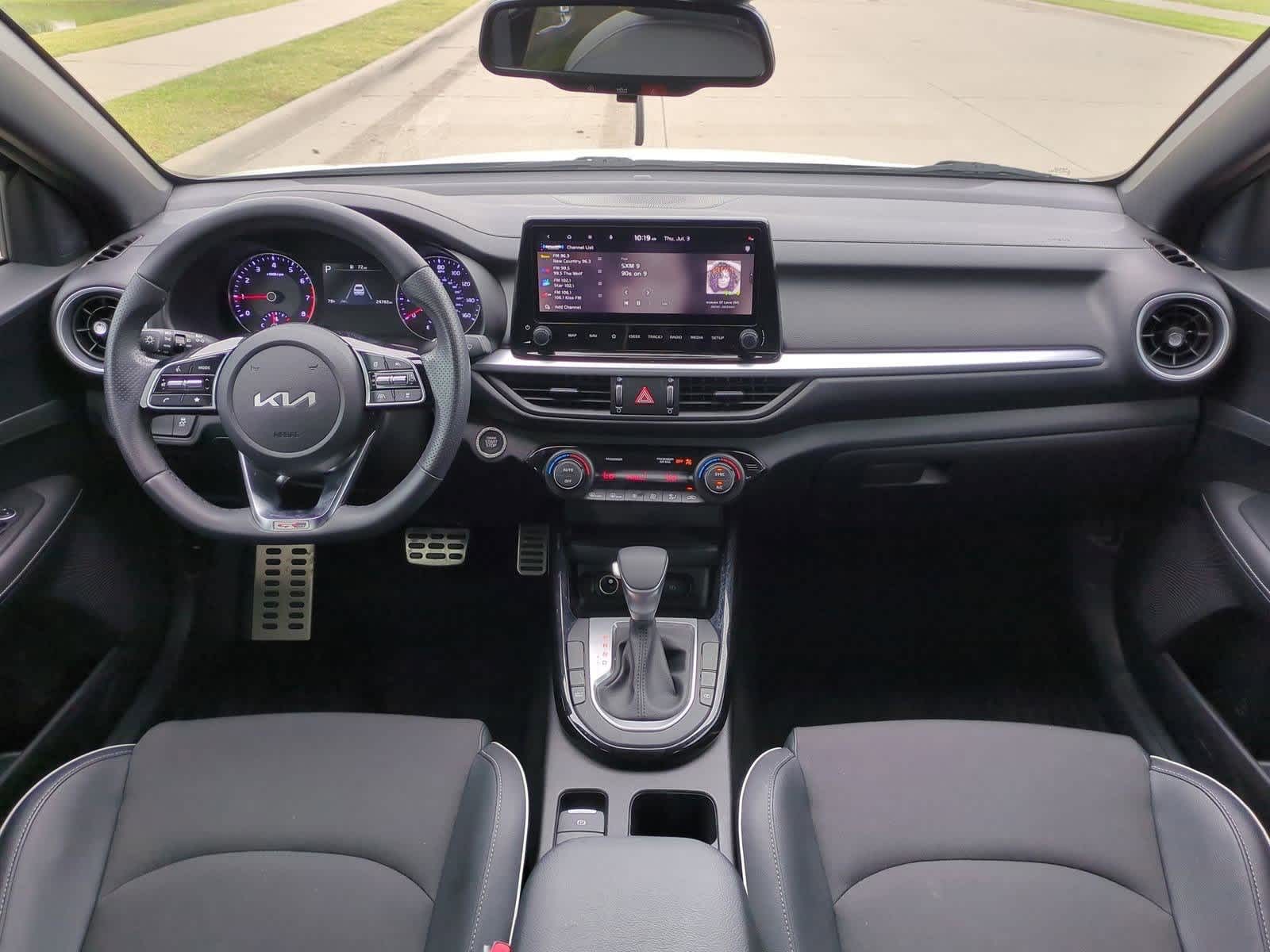Thumbnail: 2023 Kia Forte - 15