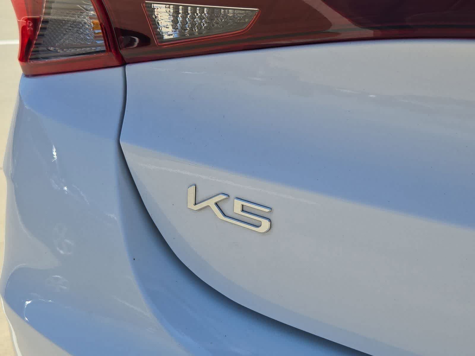 Thumbnail: 2023 Kia K5 - 12