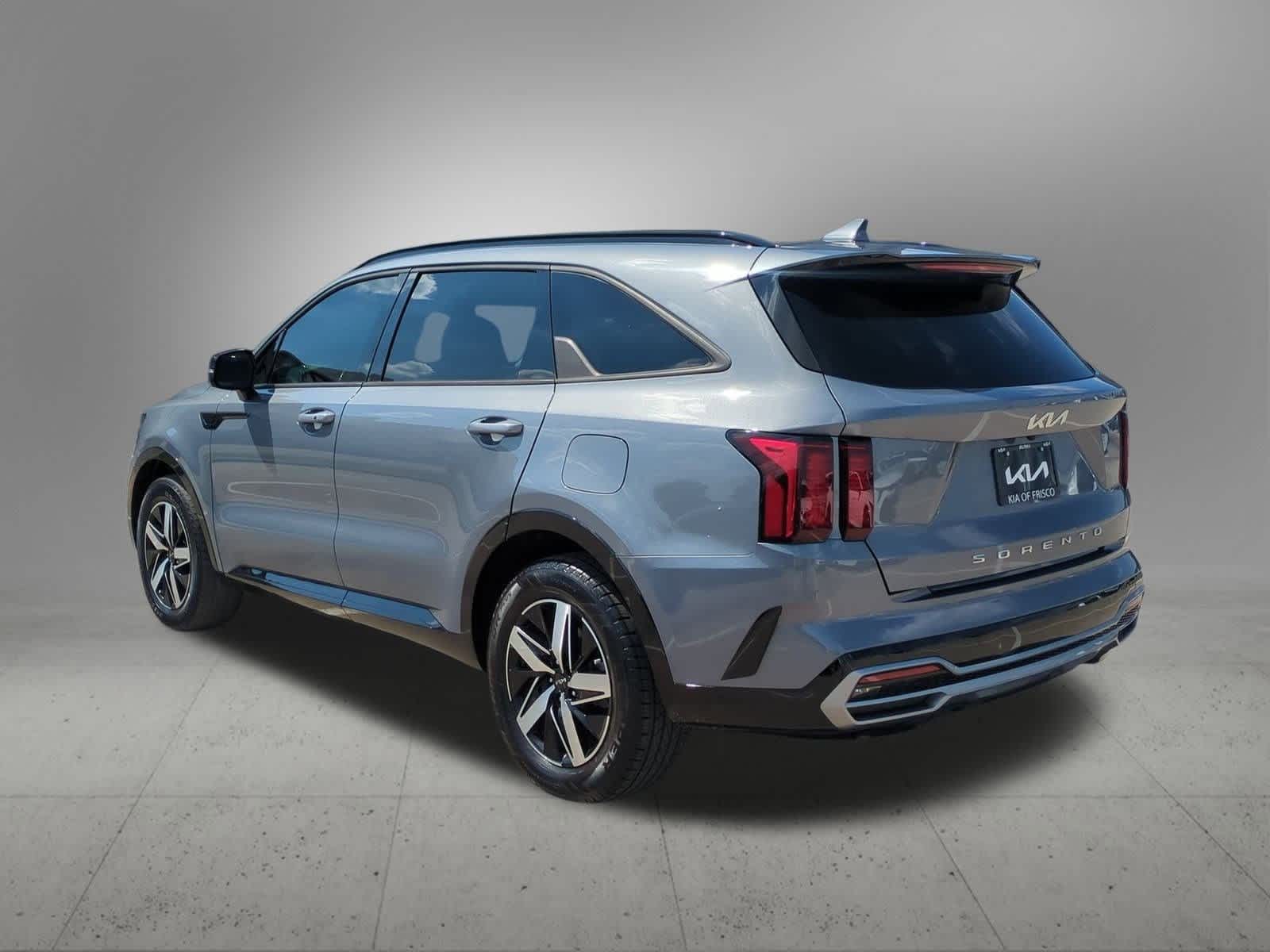 Thumbnail: 2022 Kia Sorento - 4