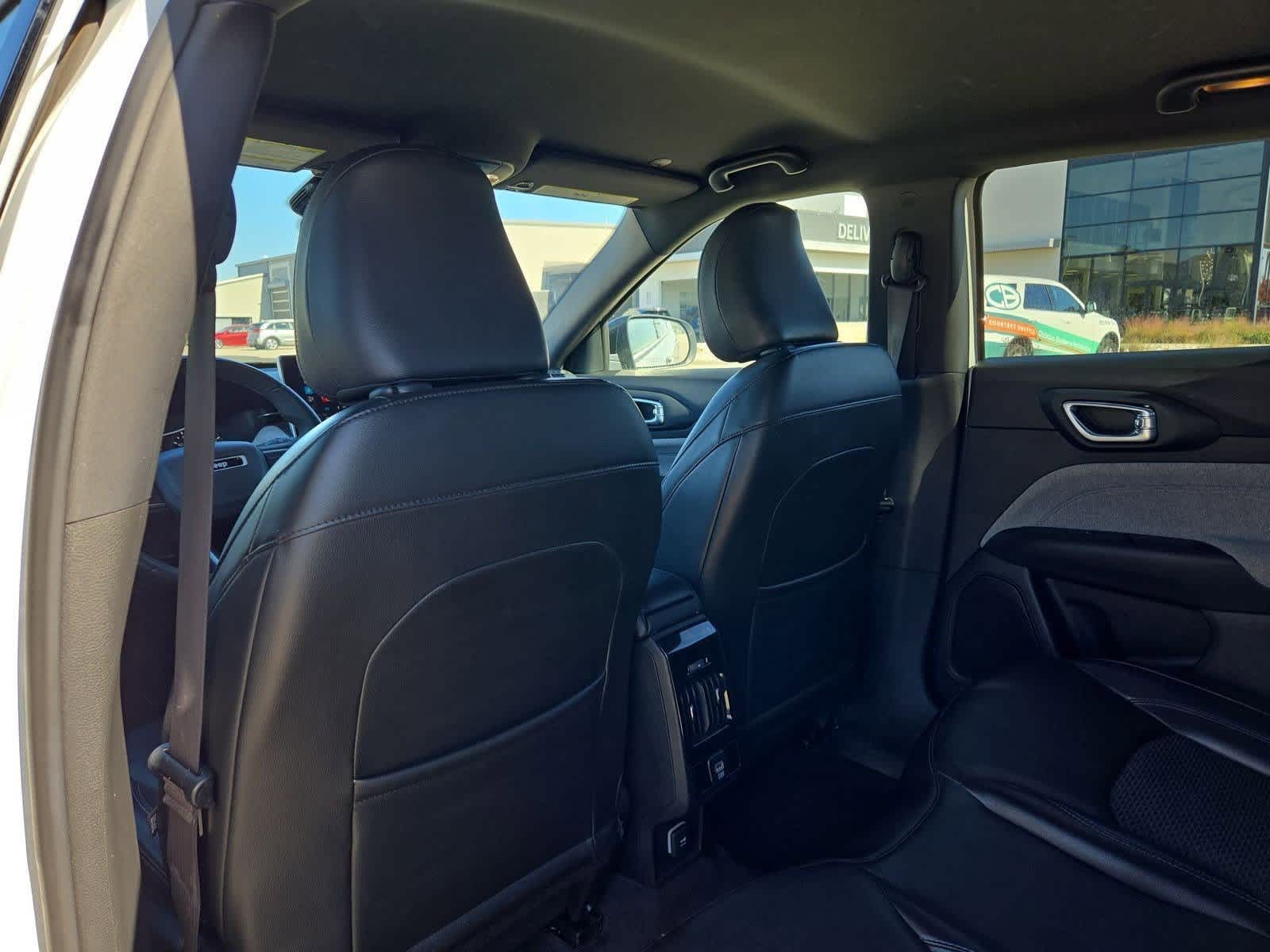 Thumbnail: 2023 Jeep Compass - 18