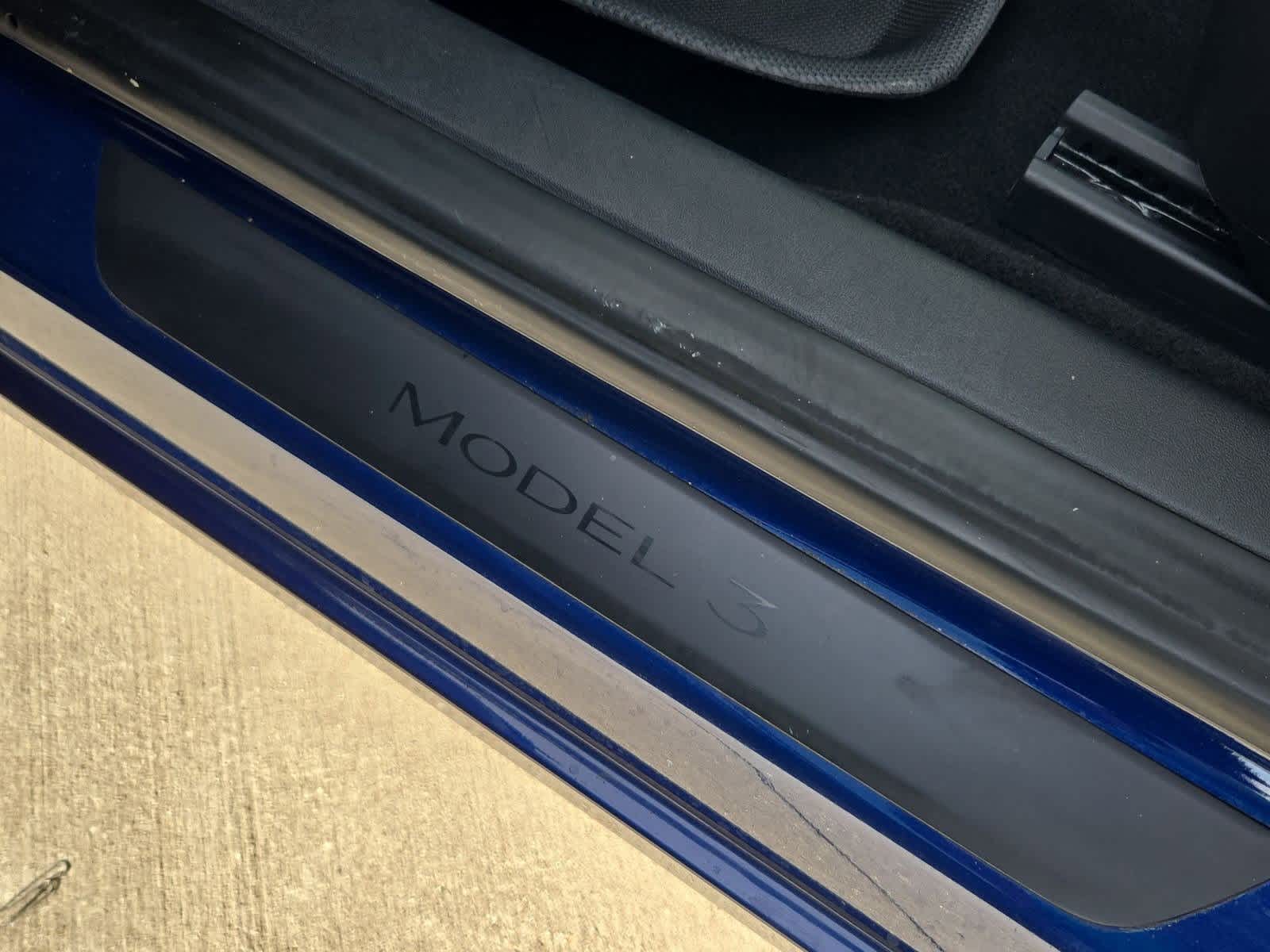 Thumbnail: 2023 Tesla Model 3 - 11