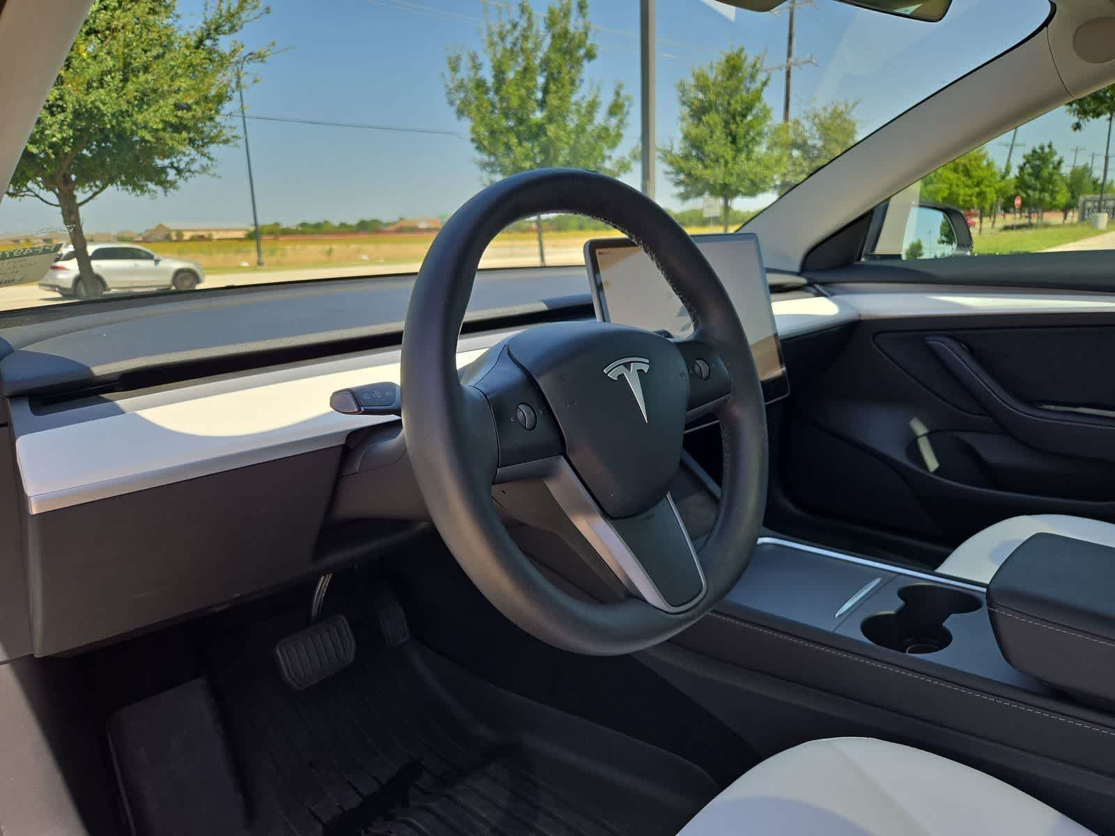 Thumbnail: 2023 Tesla Model 3 - 2