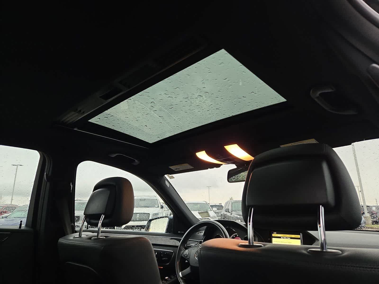 Thumbnail: 2011 Mercedes-Benz E-Class - 20
