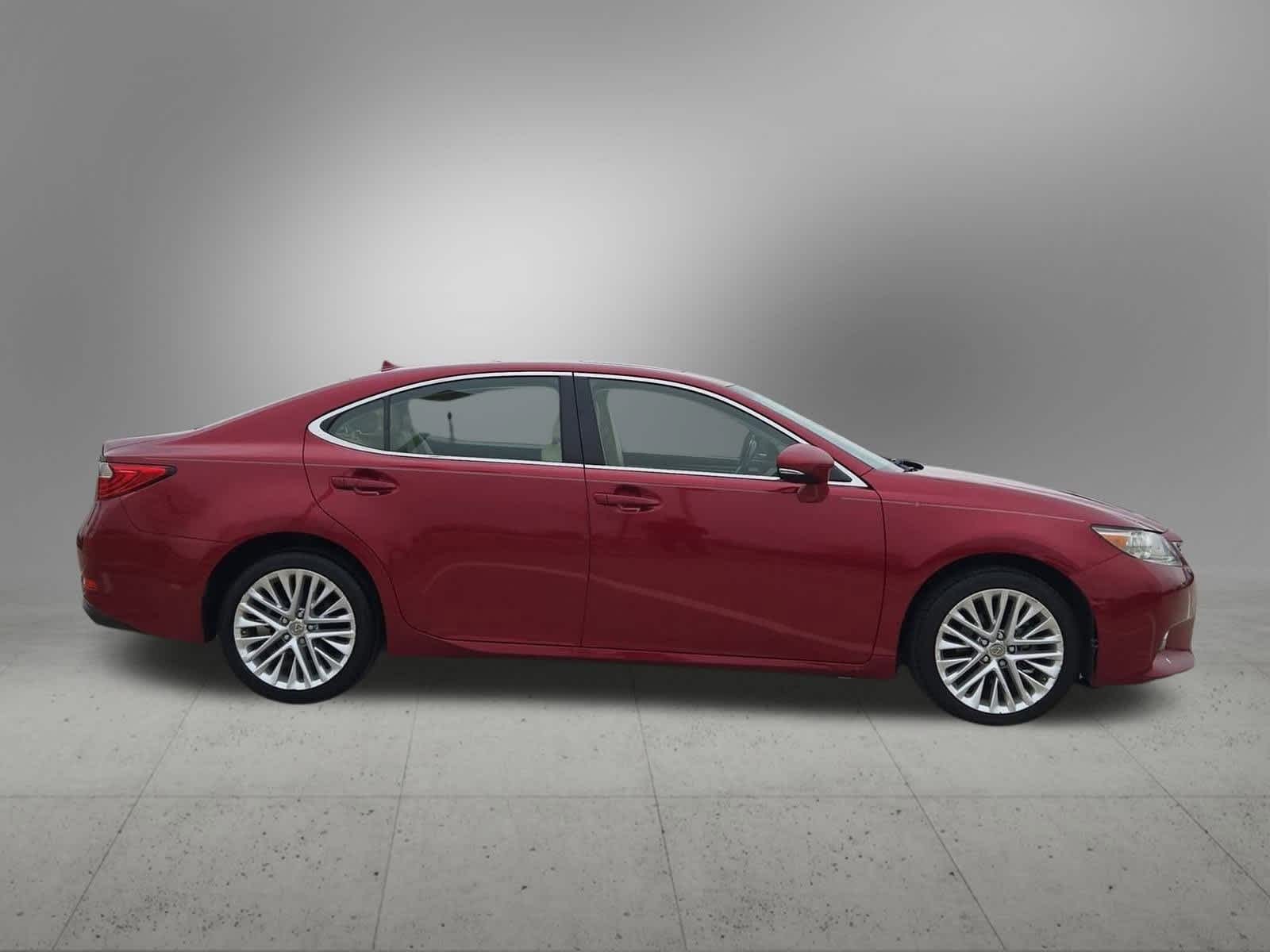 Thumbnail: 2013 Lexus ES - 6