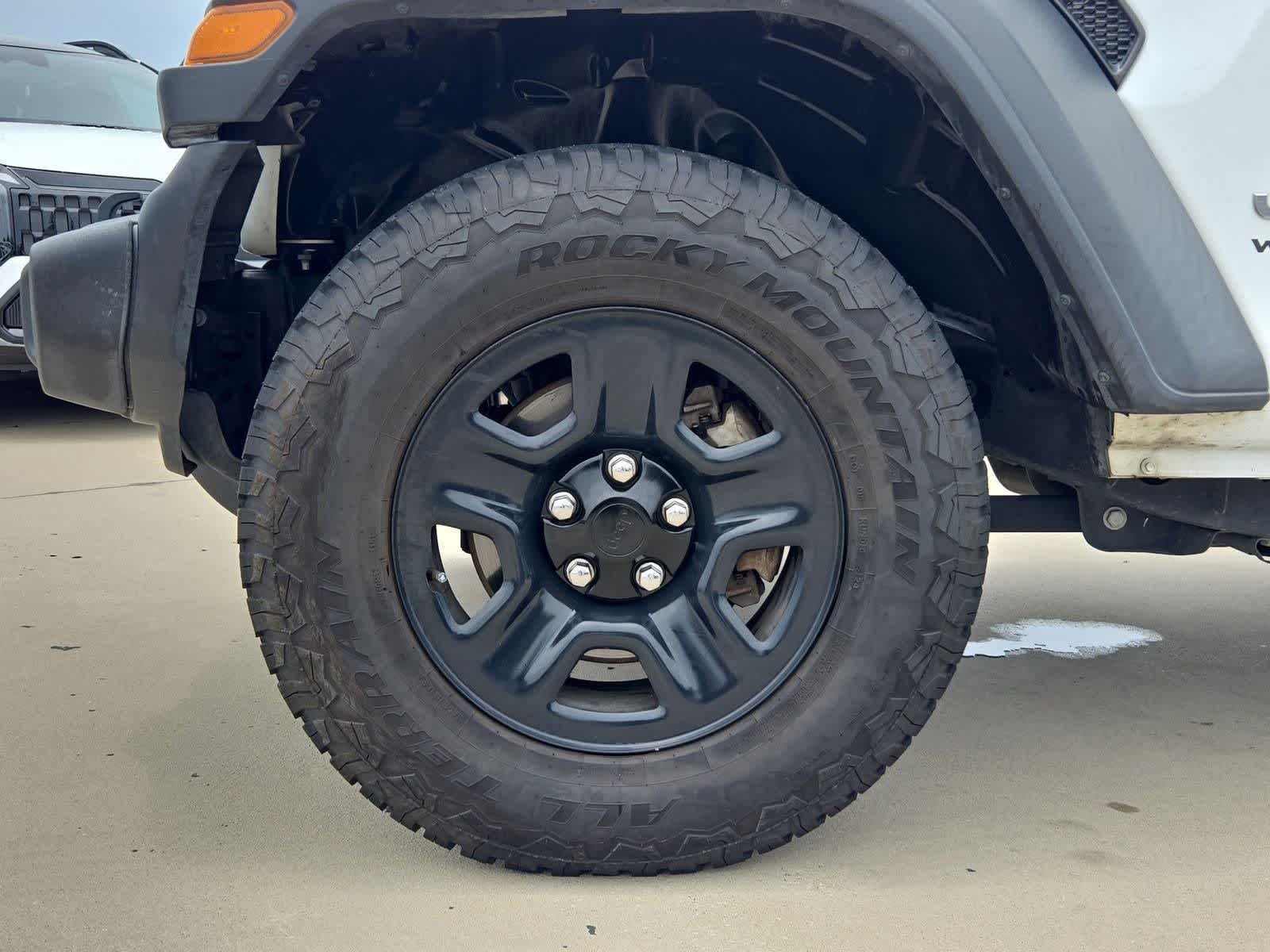Thumbnail: 2020 Jeep Wrangler - 10