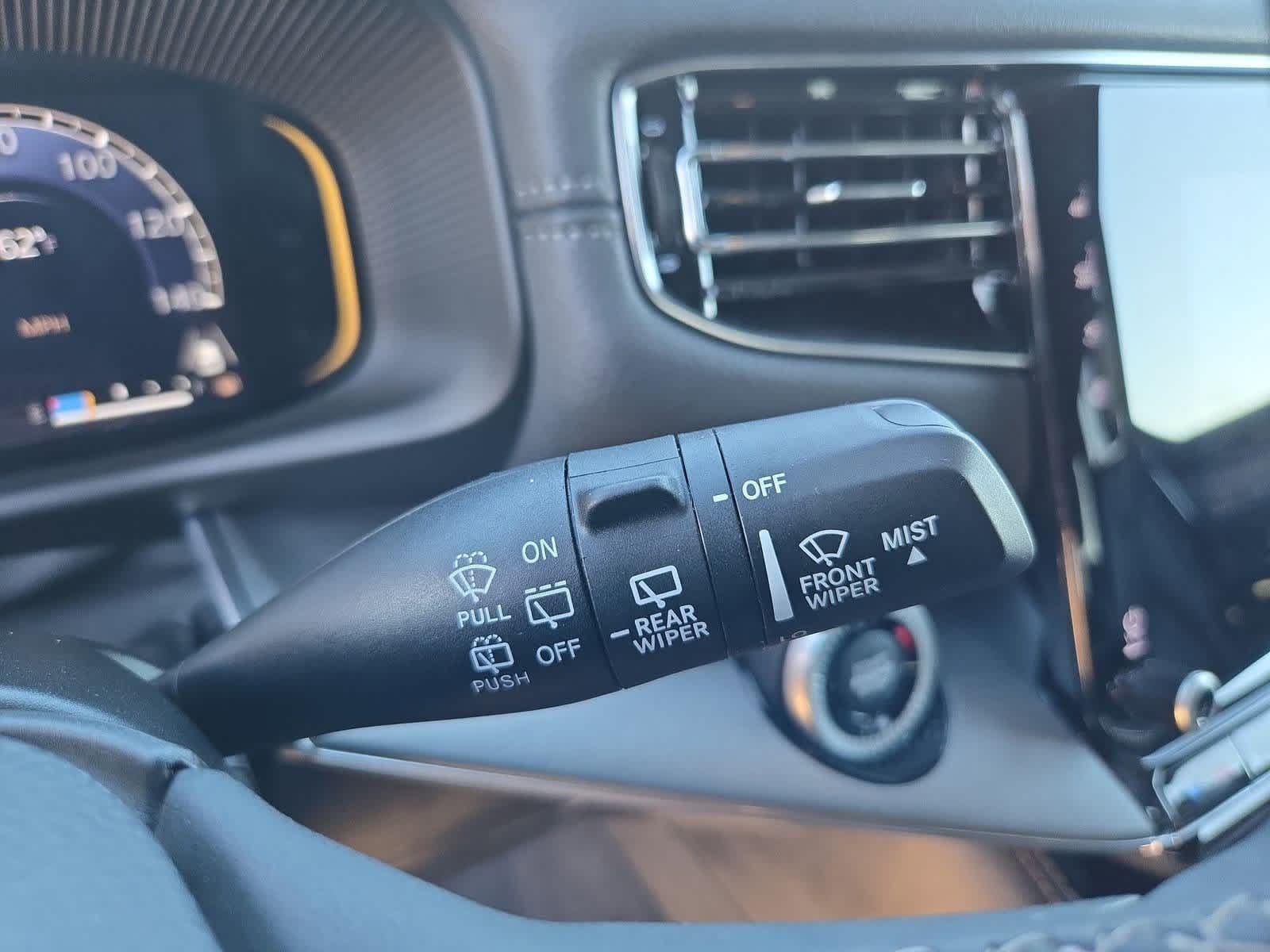 Thumbnail: 2023 Jeep Wagoneer - 26