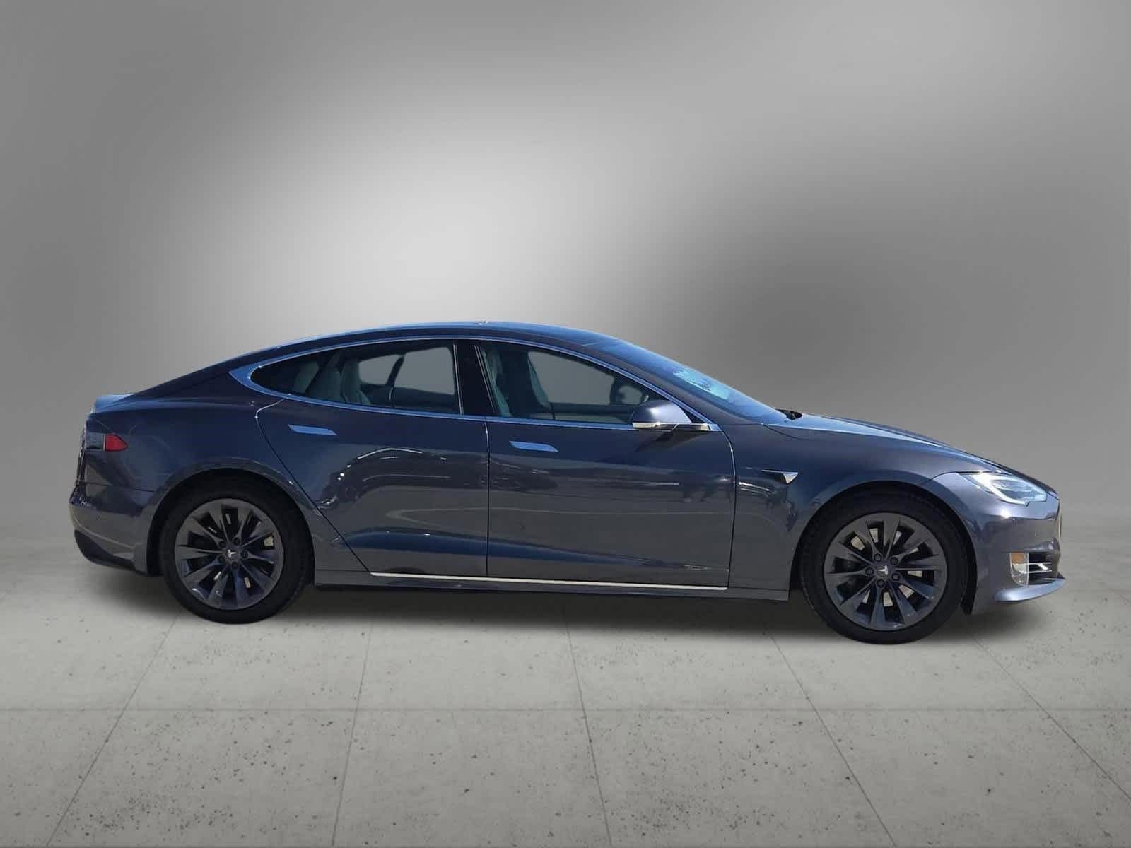 Thumbnail: 2020 Tesla Model S - 7