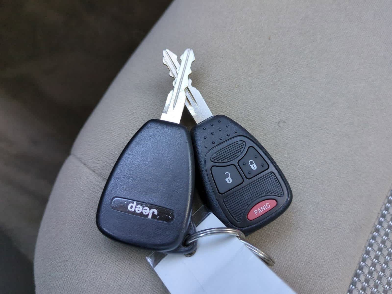 Thumbnail: 2014 Jeep Patriot - 32