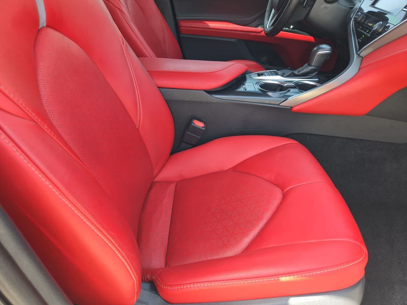 2018 Toyota Camry XSE - Photo 19