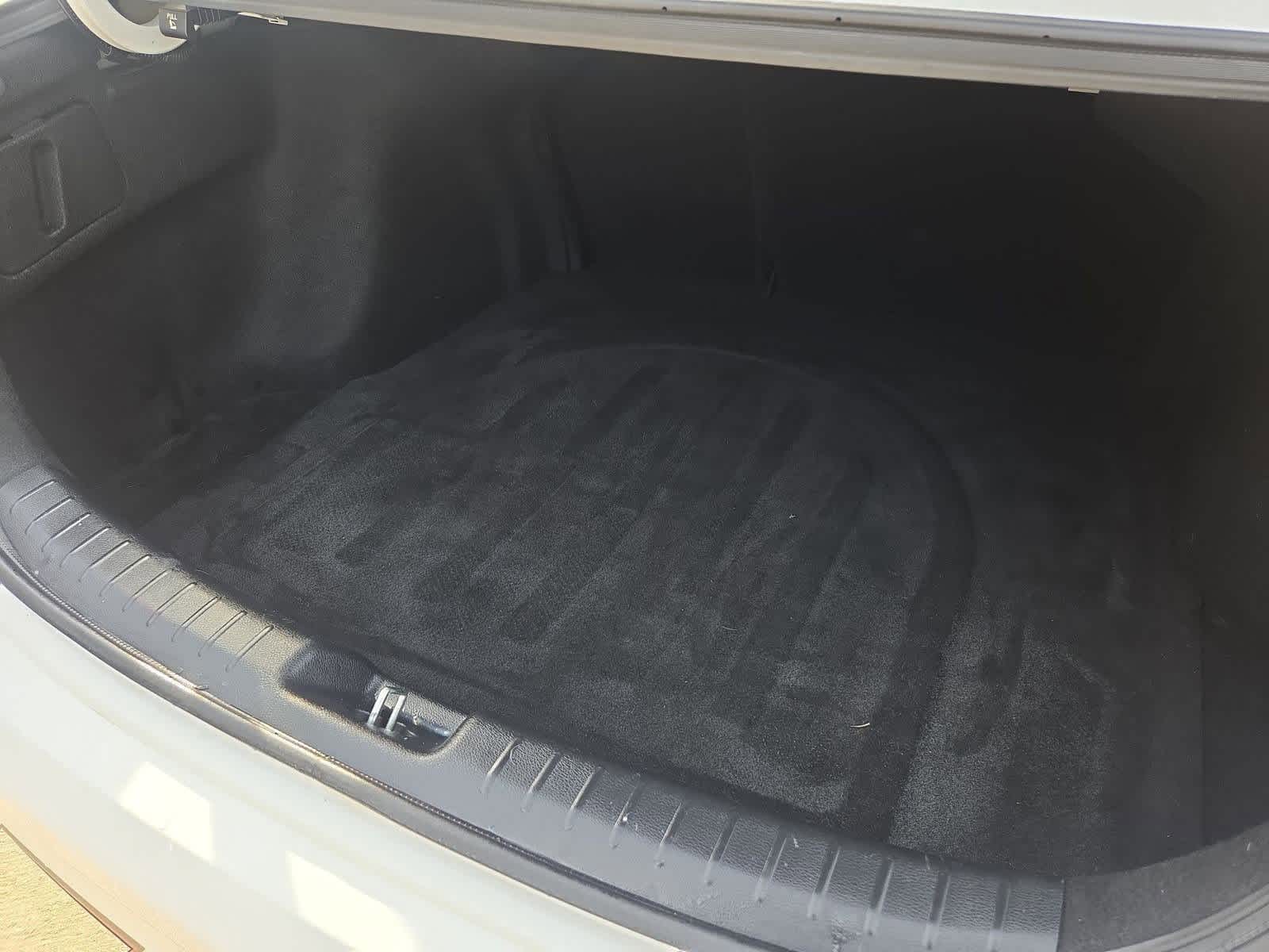 Thumbnail: 2020 Kia Forte - 32