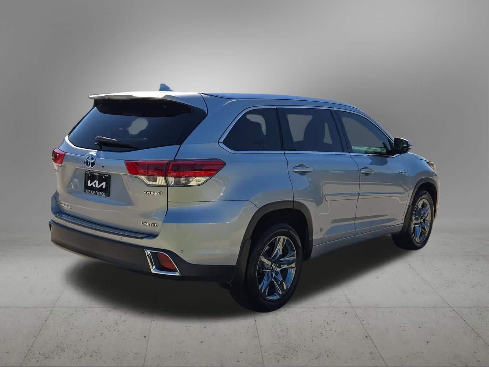 Thumbnail: 2018 Toyota Highlander - 5