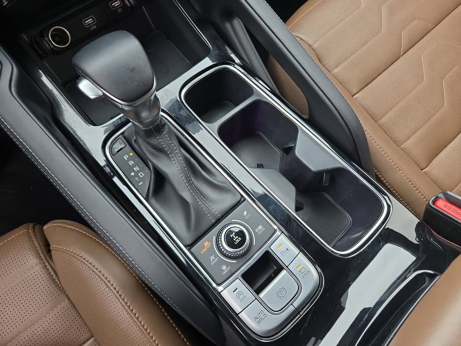 Thumbnail: 2022 Kia Telluride - 32