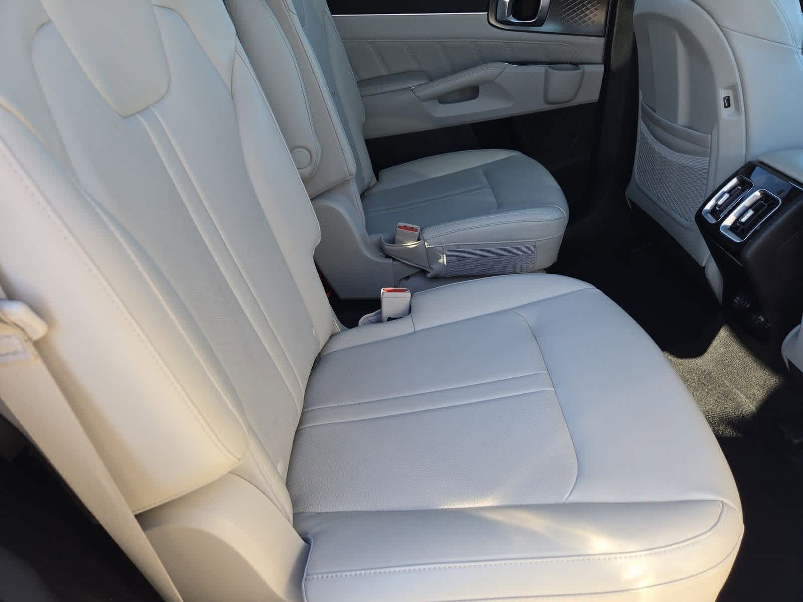 Thumbnail: 2021 Kia Sorento - 19