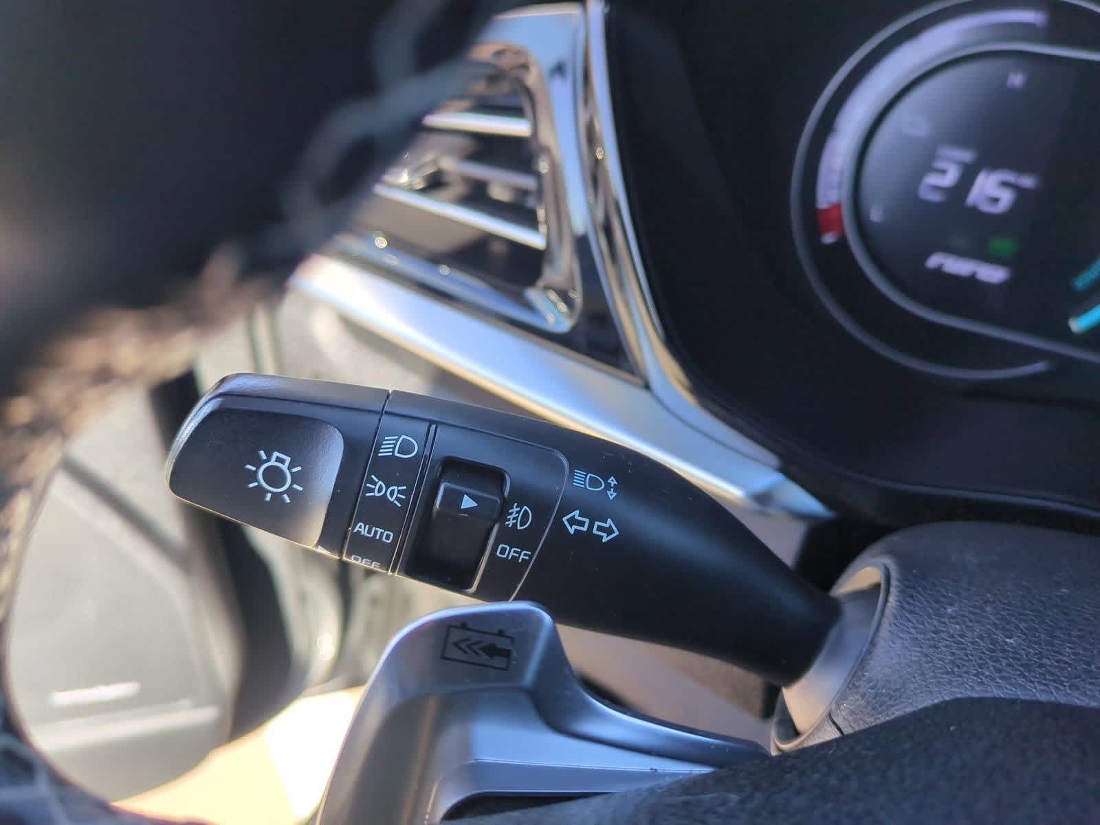 Thumbnail: 2022 Kia Niro - 26