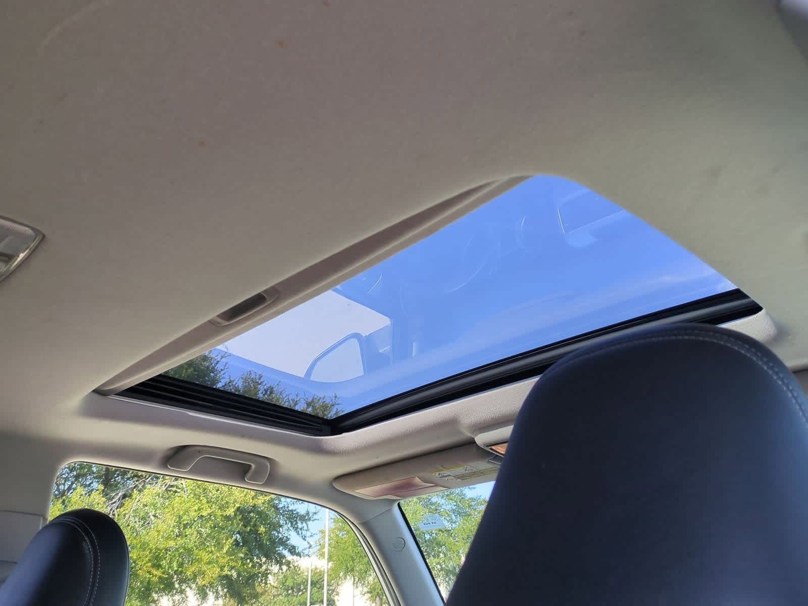 Thumbnail: 2014 Toyota 4Runner - 22