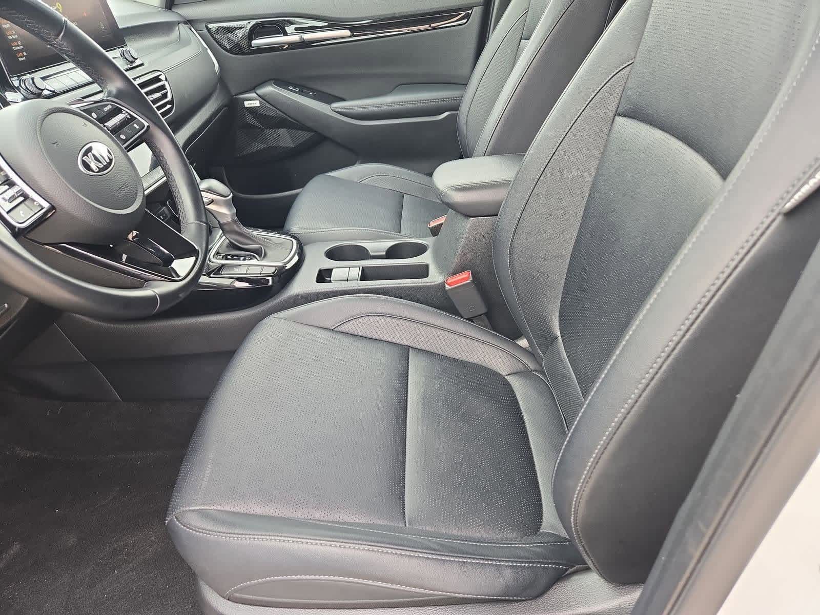 Thumbnail: 2021 Kia Seltos - 16