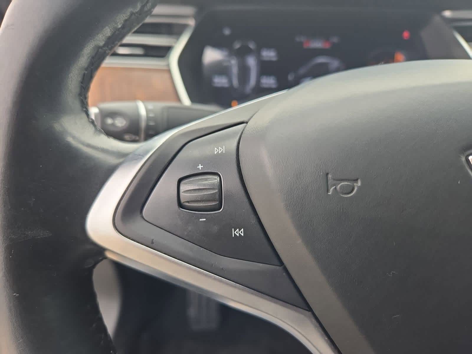 Thumbnail: 2016 Tesla Model S - 23