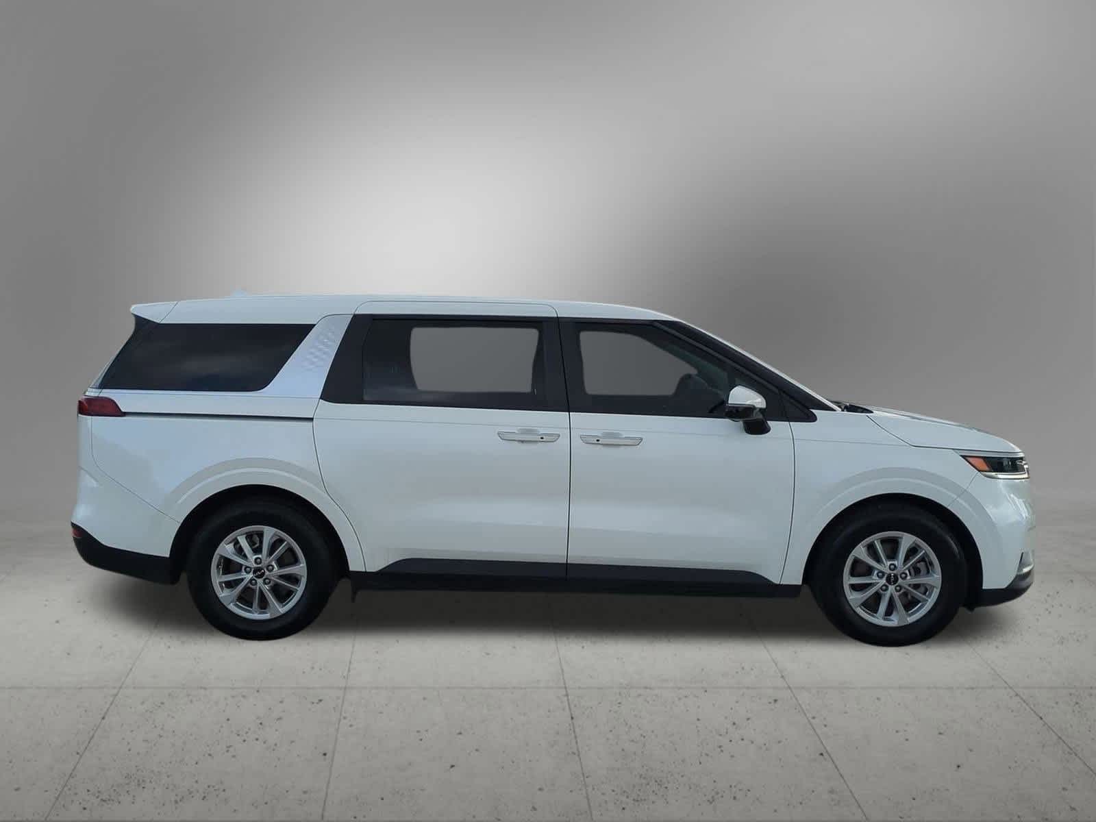 Thumbnail: 2024 Kia Carnival - 7