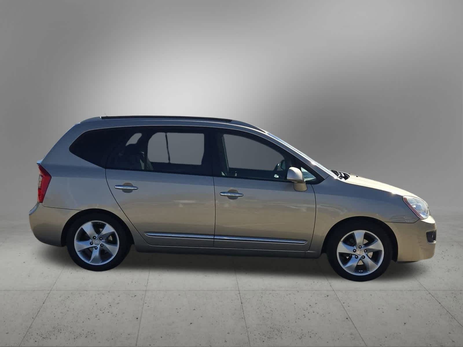 Thumbnail: 2007 Kia Rondo - 7