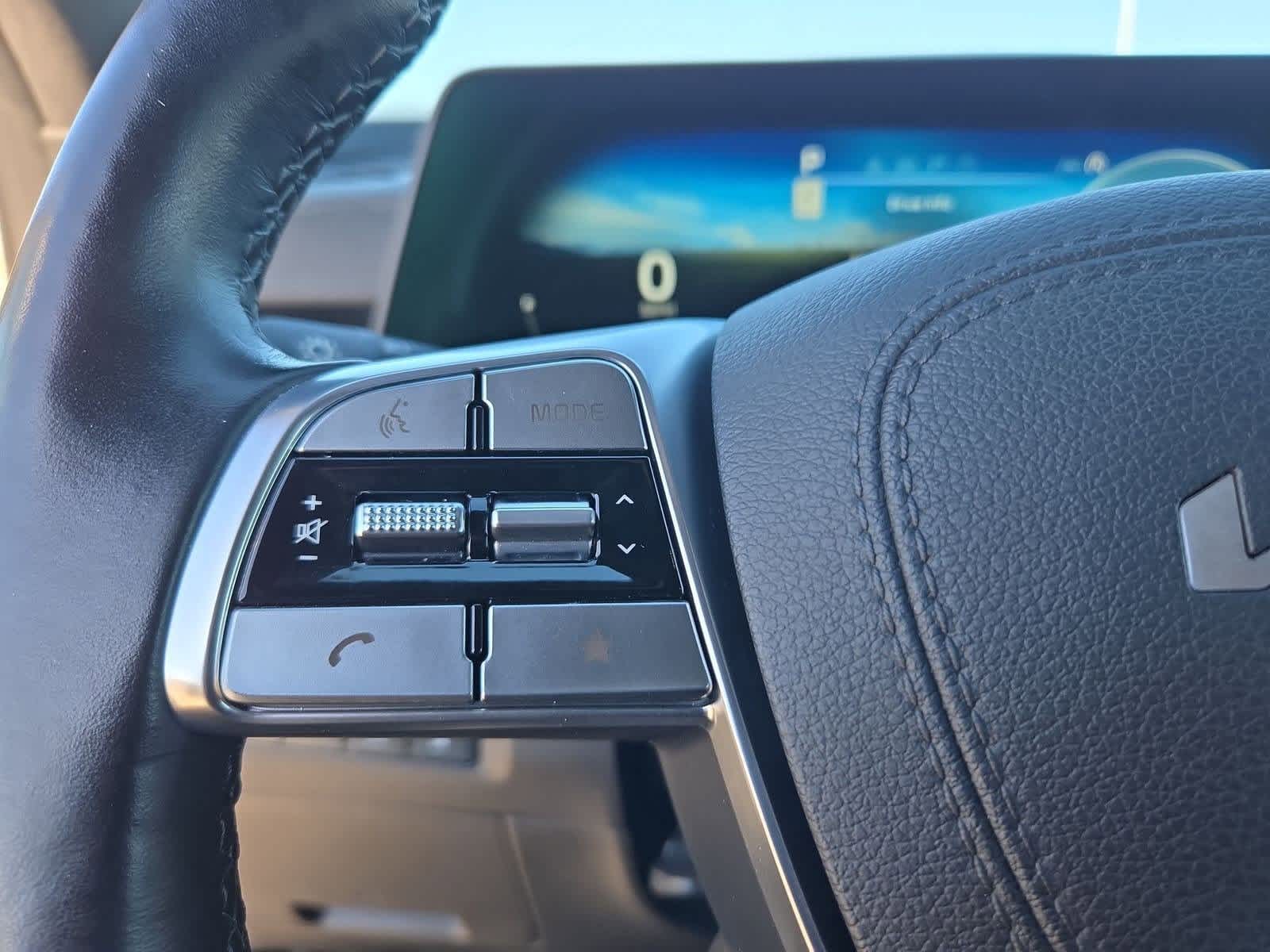 Thumbnail: 2024 Kia Telluride - 24