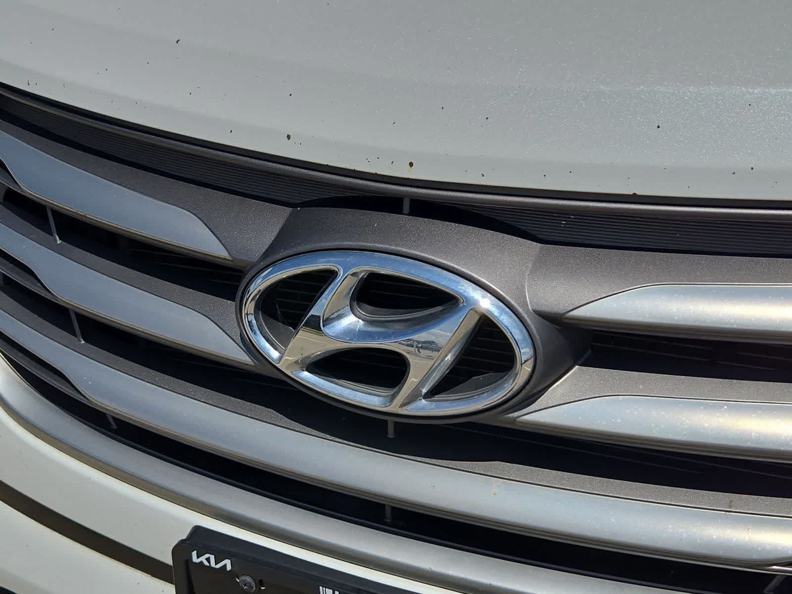 Thumbnail: 2017 Hyundai Santa Fe - 10