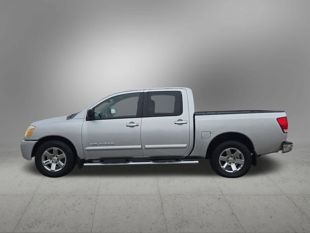 Used 2007 Nissan Titan SE Truck Crew Cab