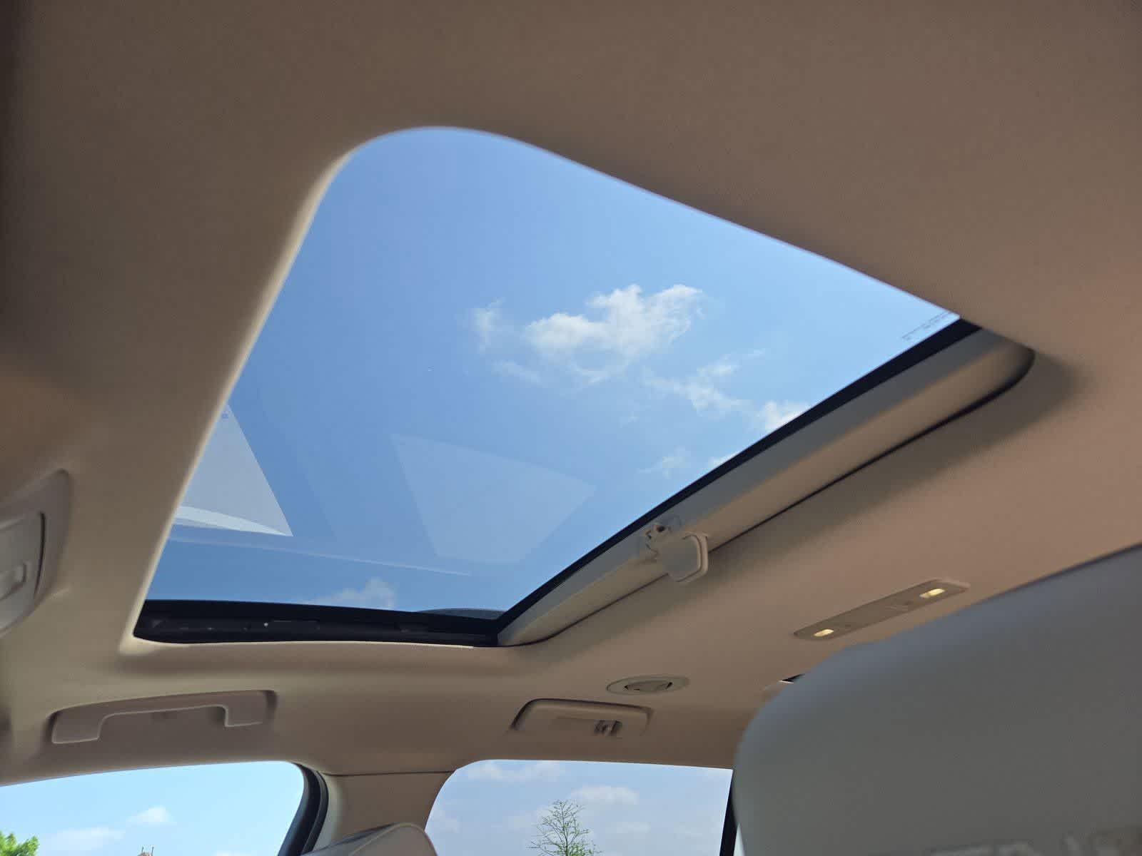 Thumbnail: 2018 GMC Acadia - 18