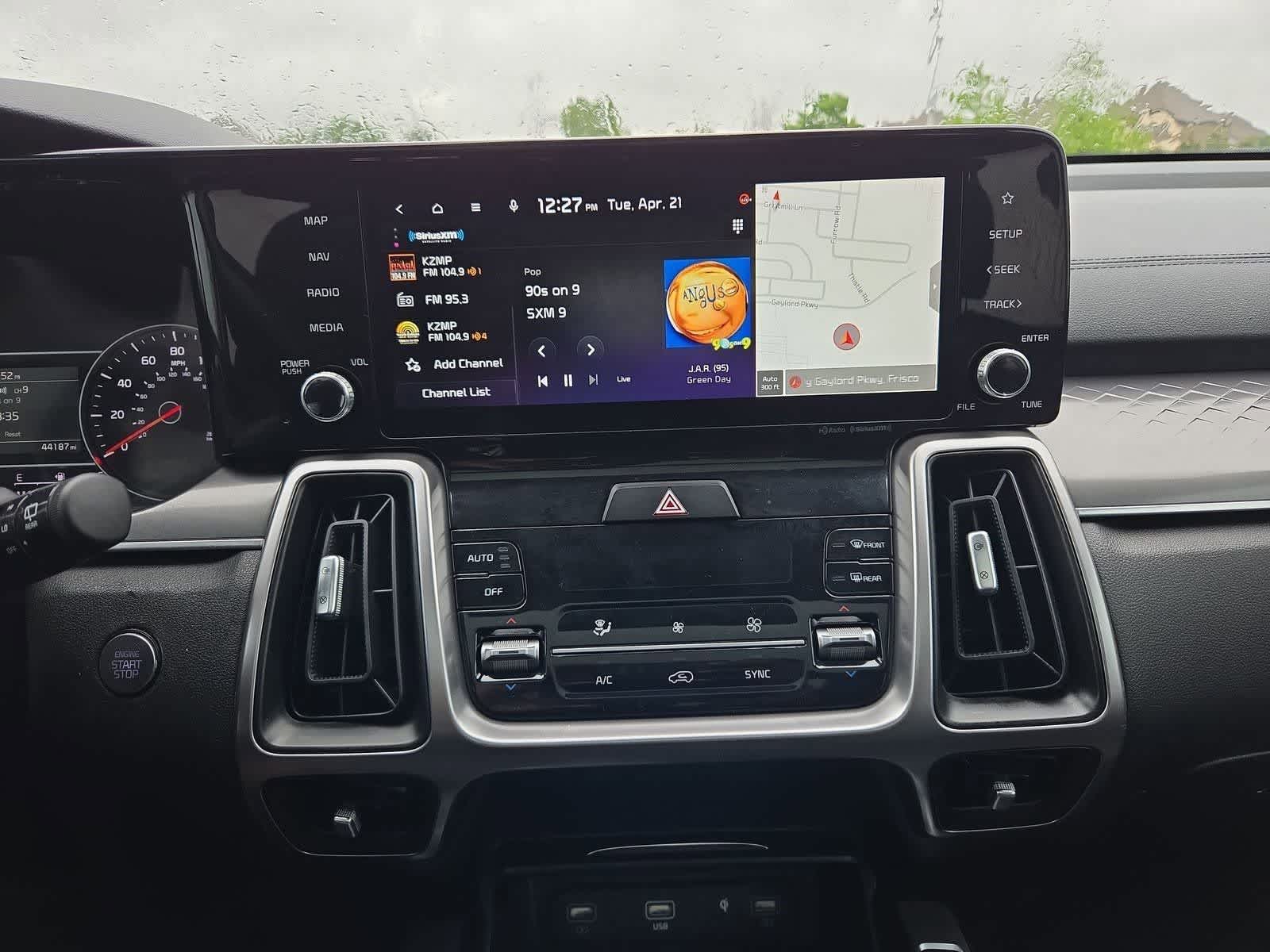 Thumbnail: 2023 Kia Sorento - 27