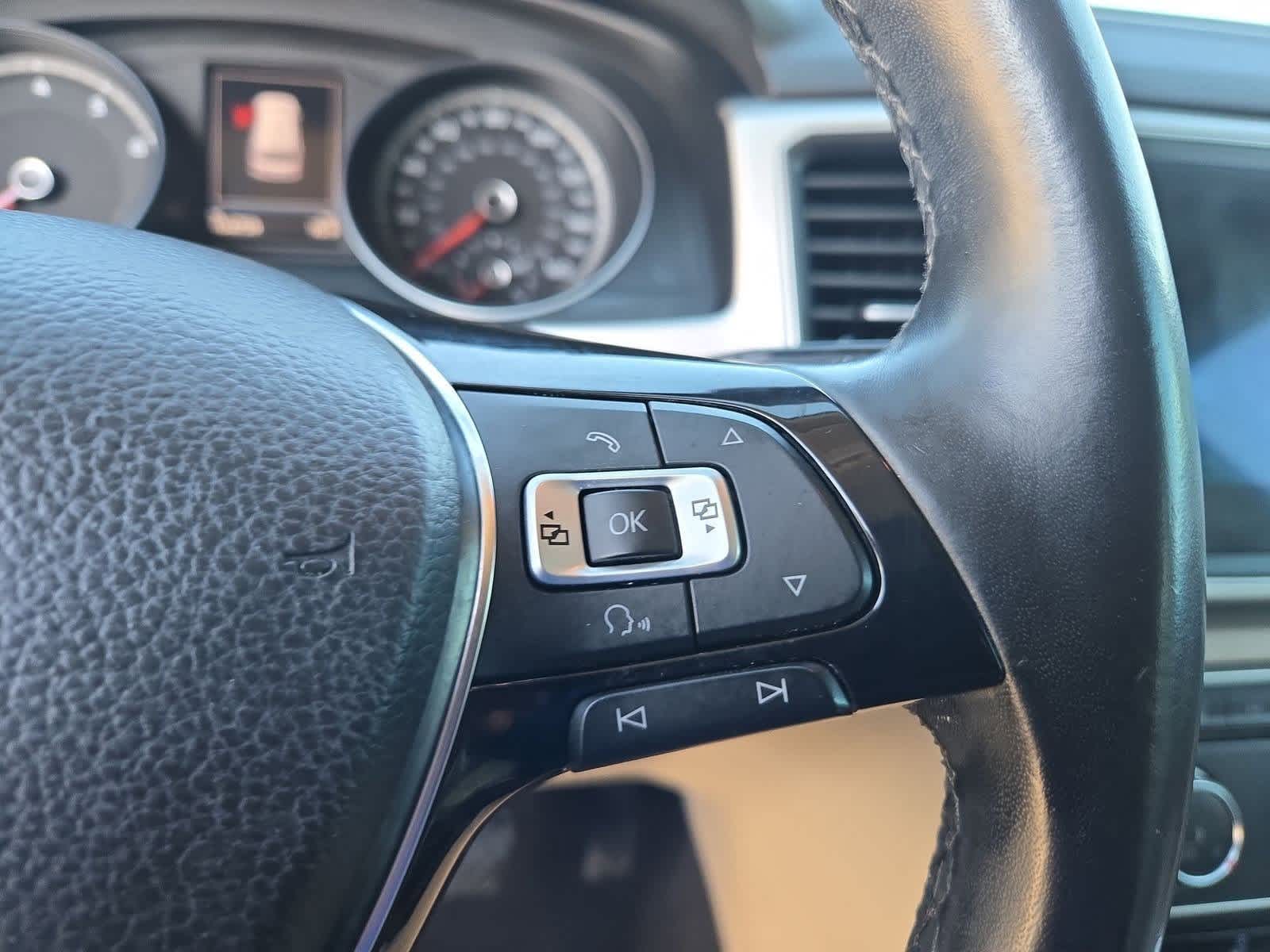 Thumbnail: 2018 Volkswagen Atlas - 24