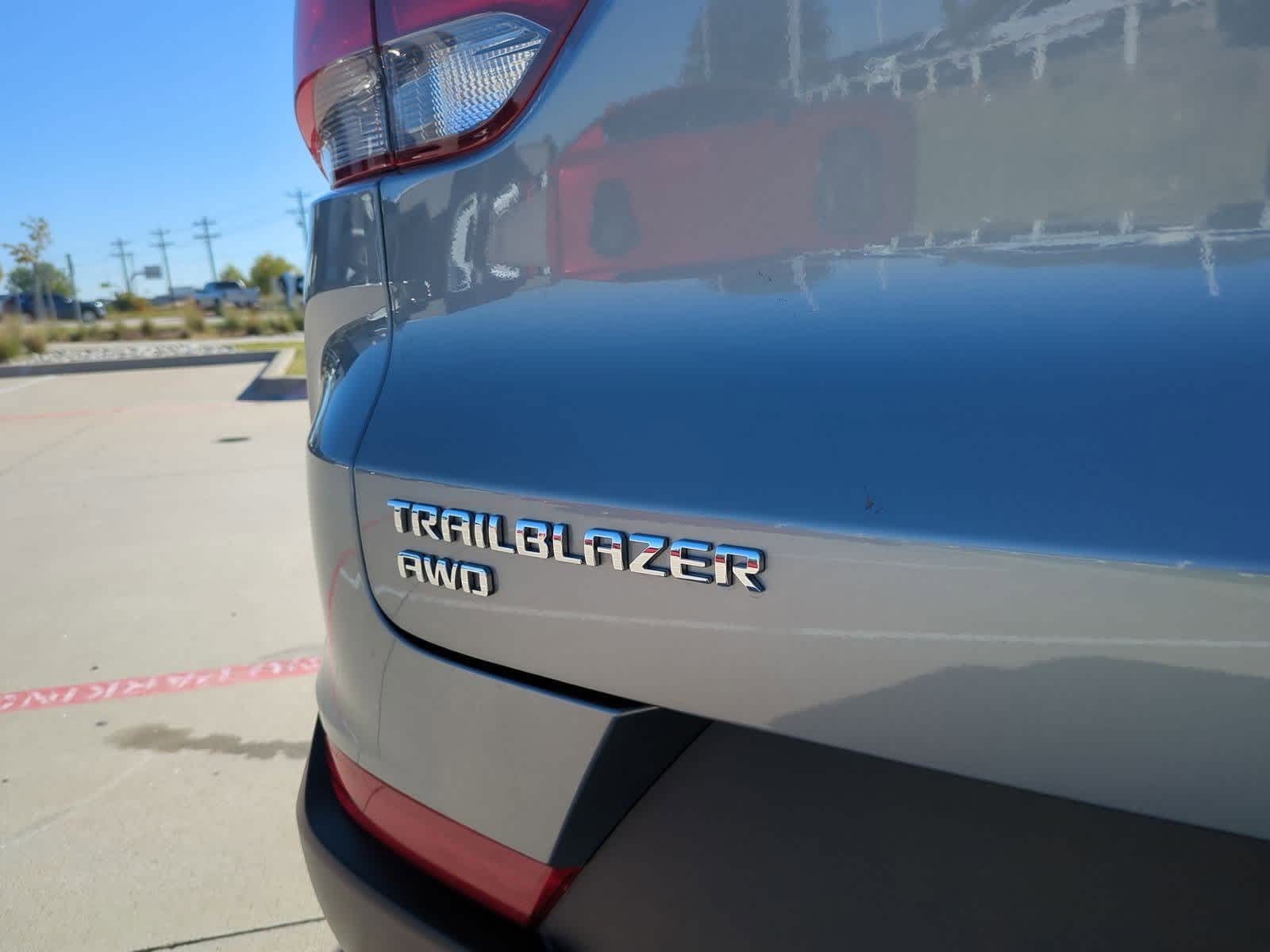 Thumbnail: 2024 Chevrolet TrailBlazer - 12