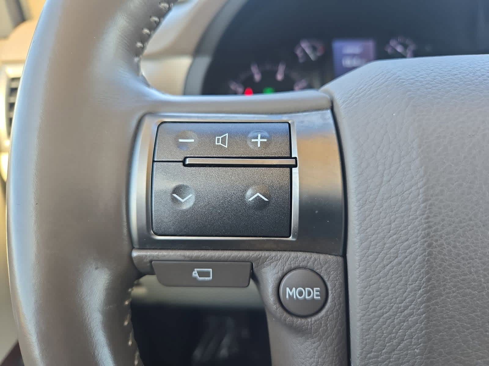 Thumbnail: 2019 Lexus GX - 24