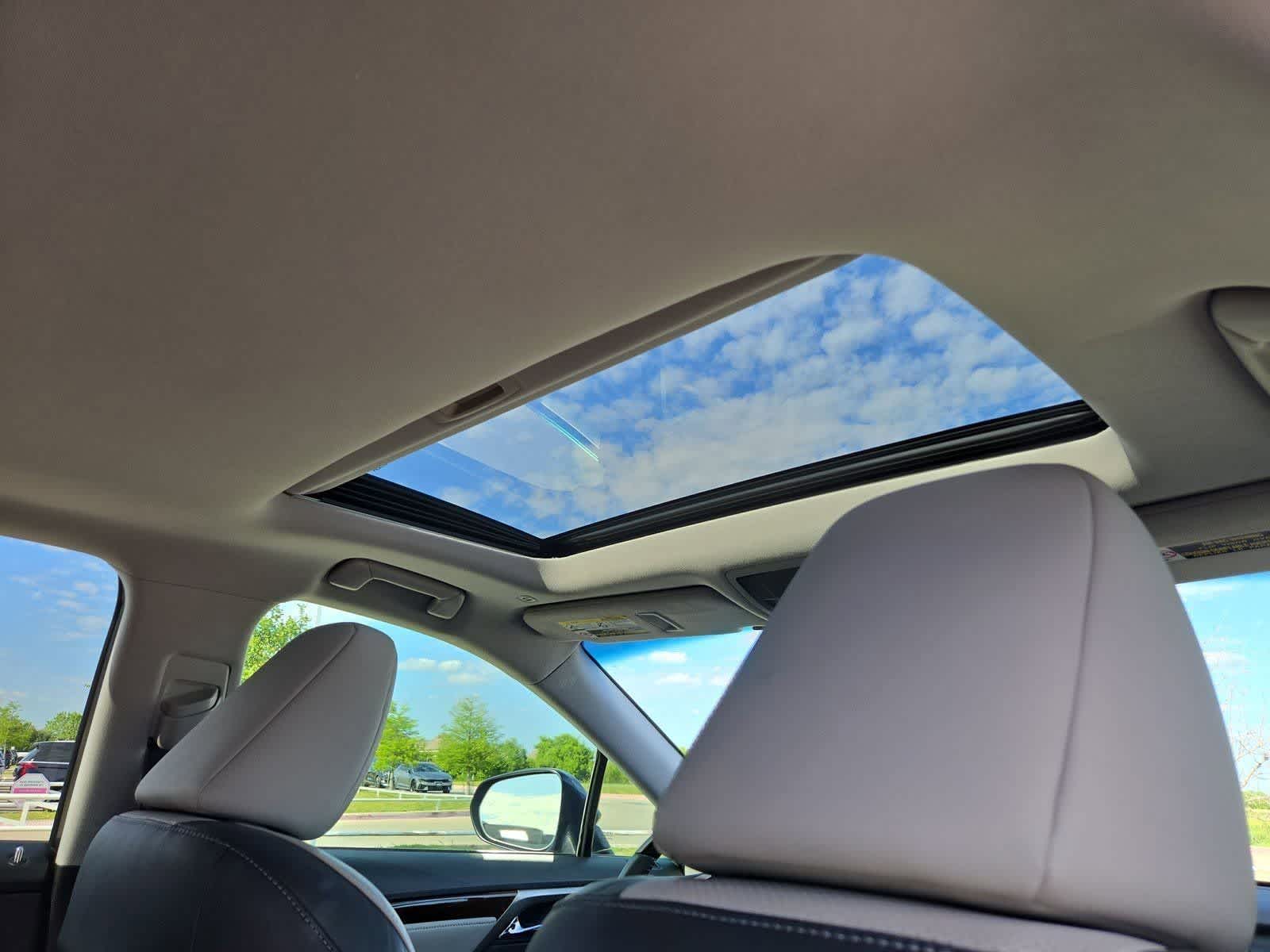 Thumbnail: 2017 Lexus RX - 21